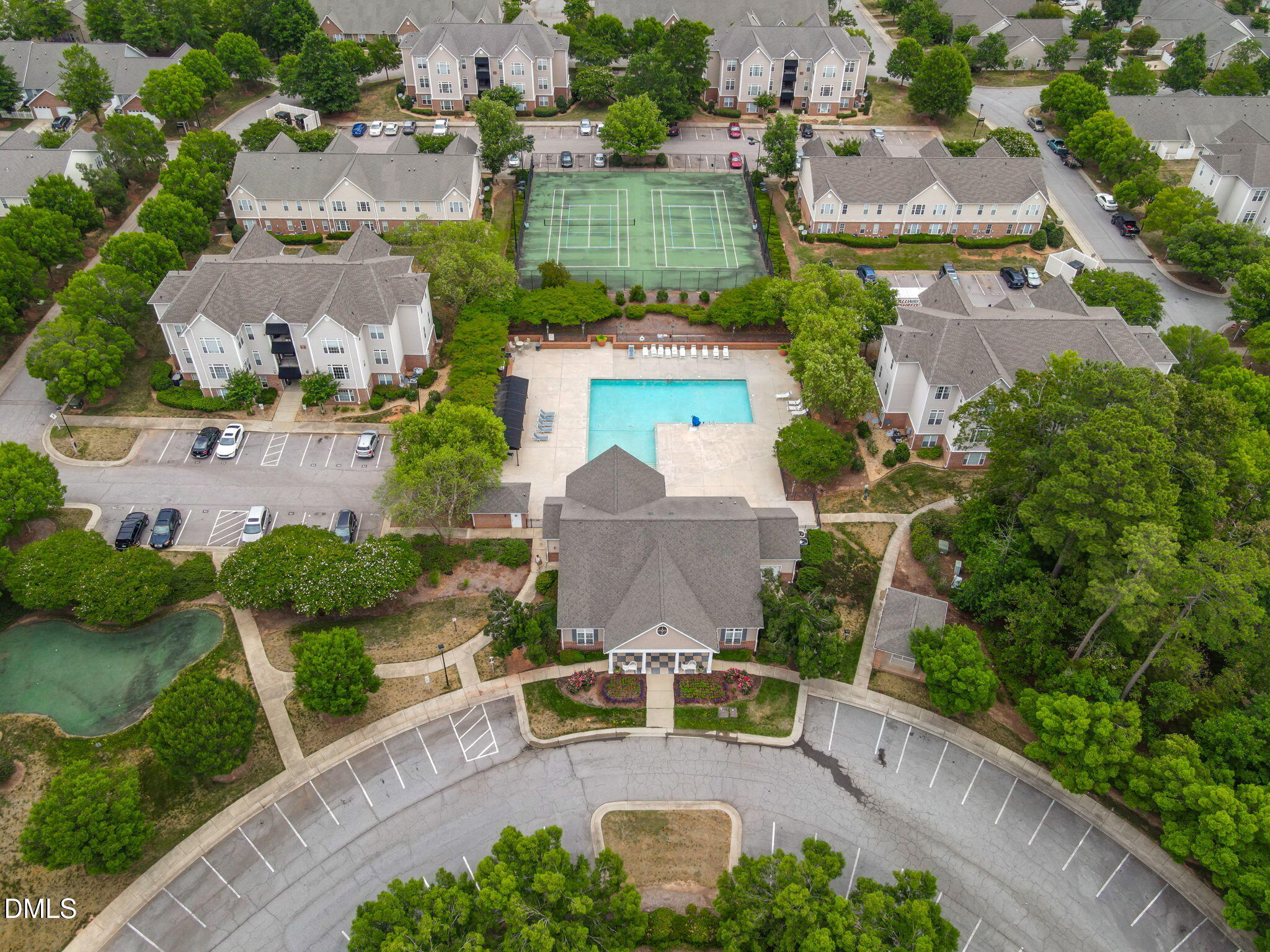 2501 Huntscroft Lane 100