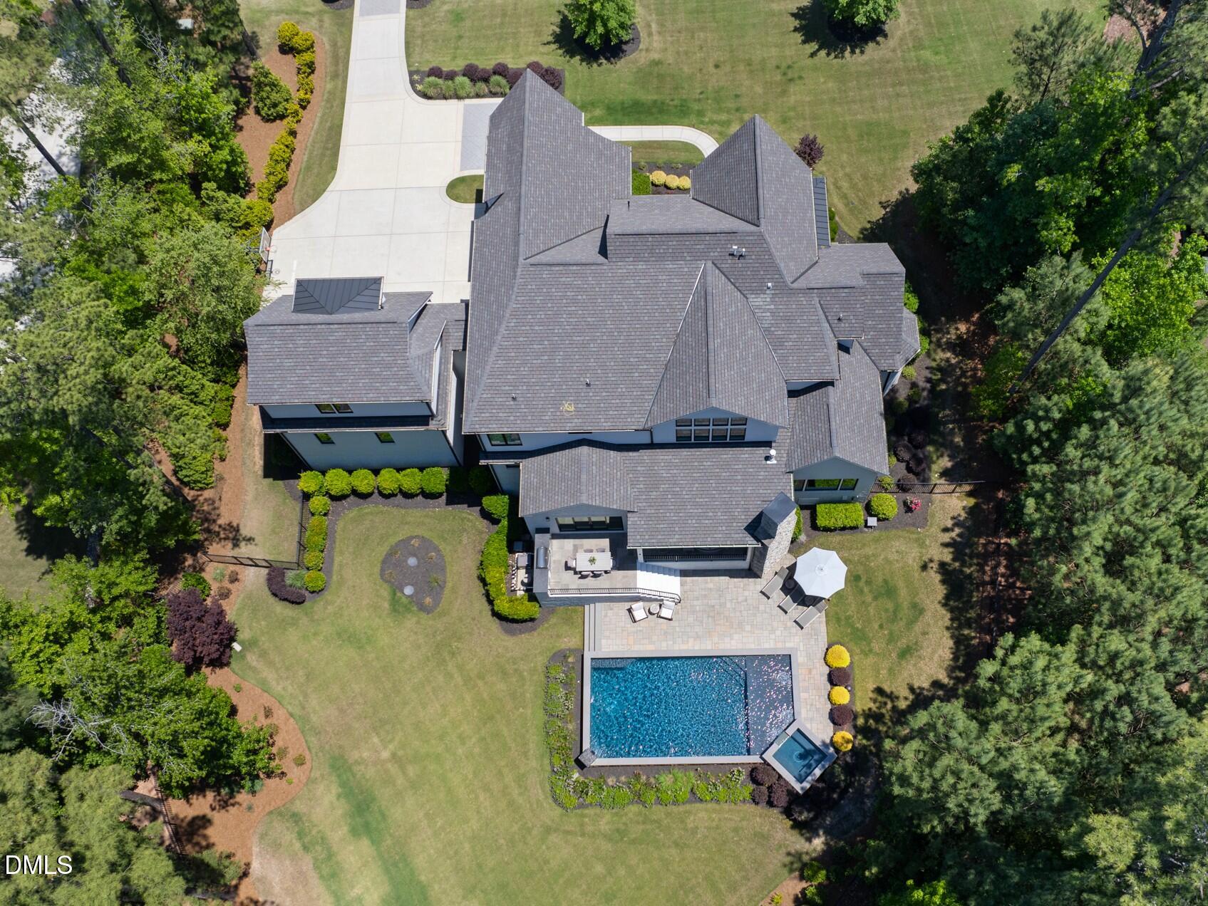 5109 Avalaire Oaks Drive