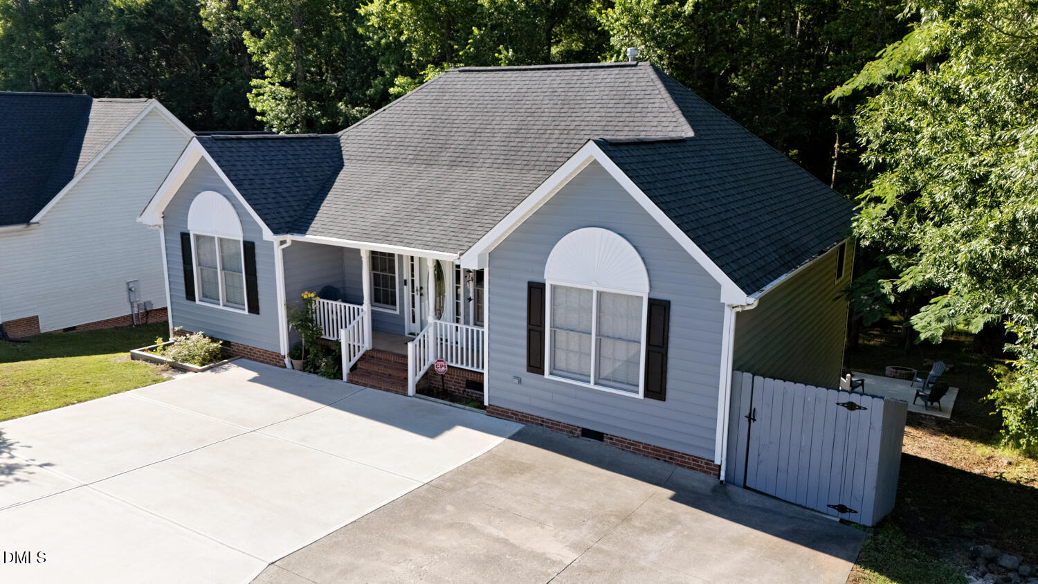 1608 Rogers Pointe Lane