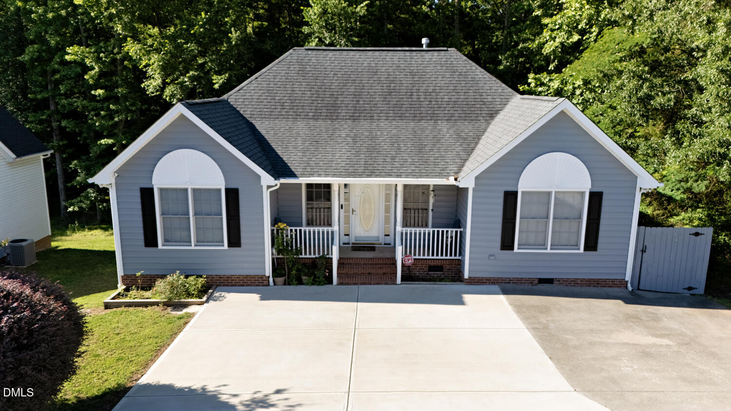 1608 Rogers Pointe Lane