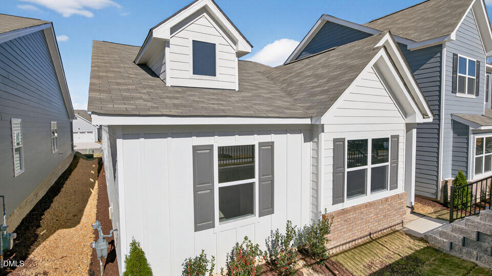 549 Lemon Daisy Lane