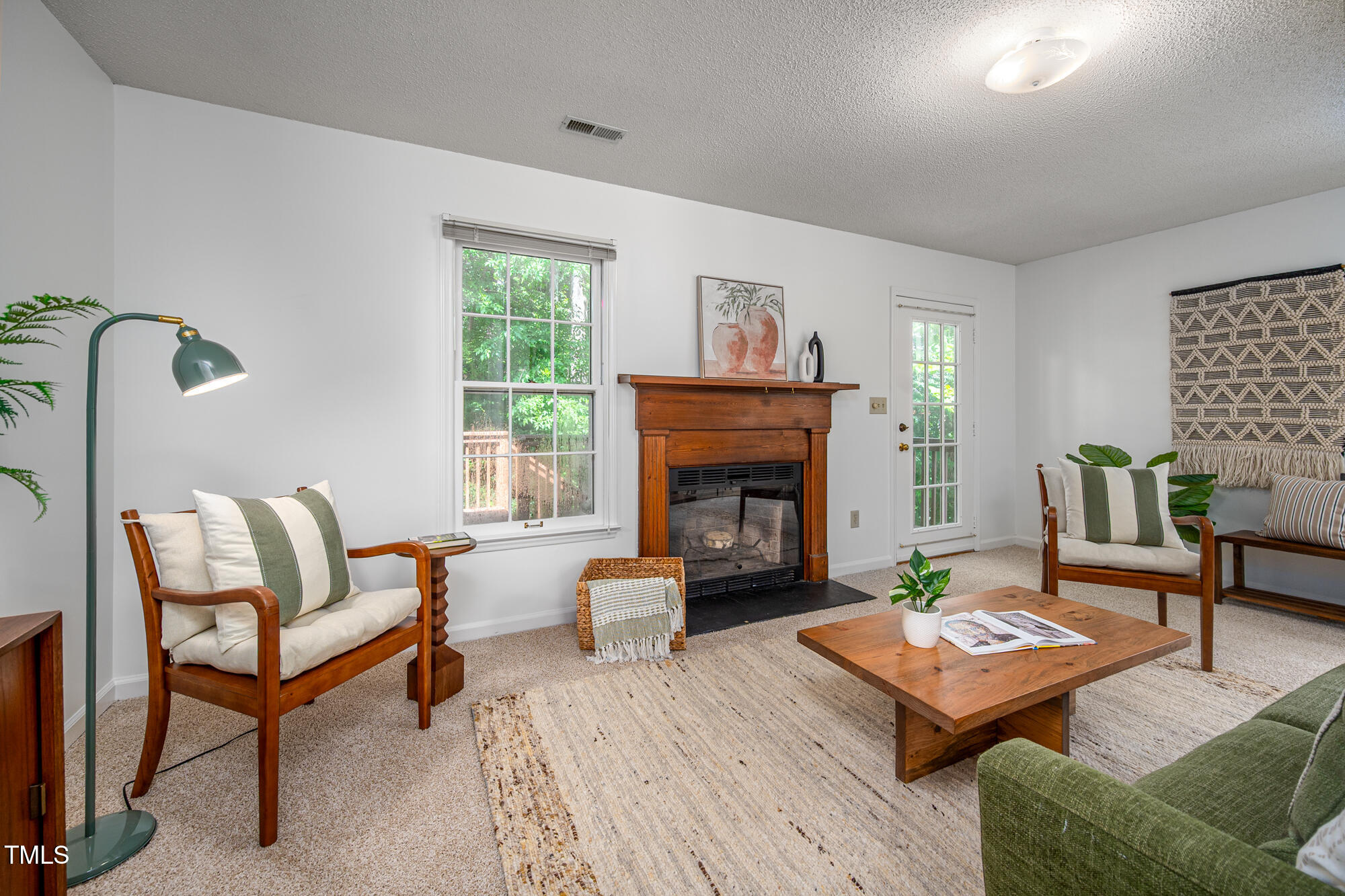 121 Long Shadow Place