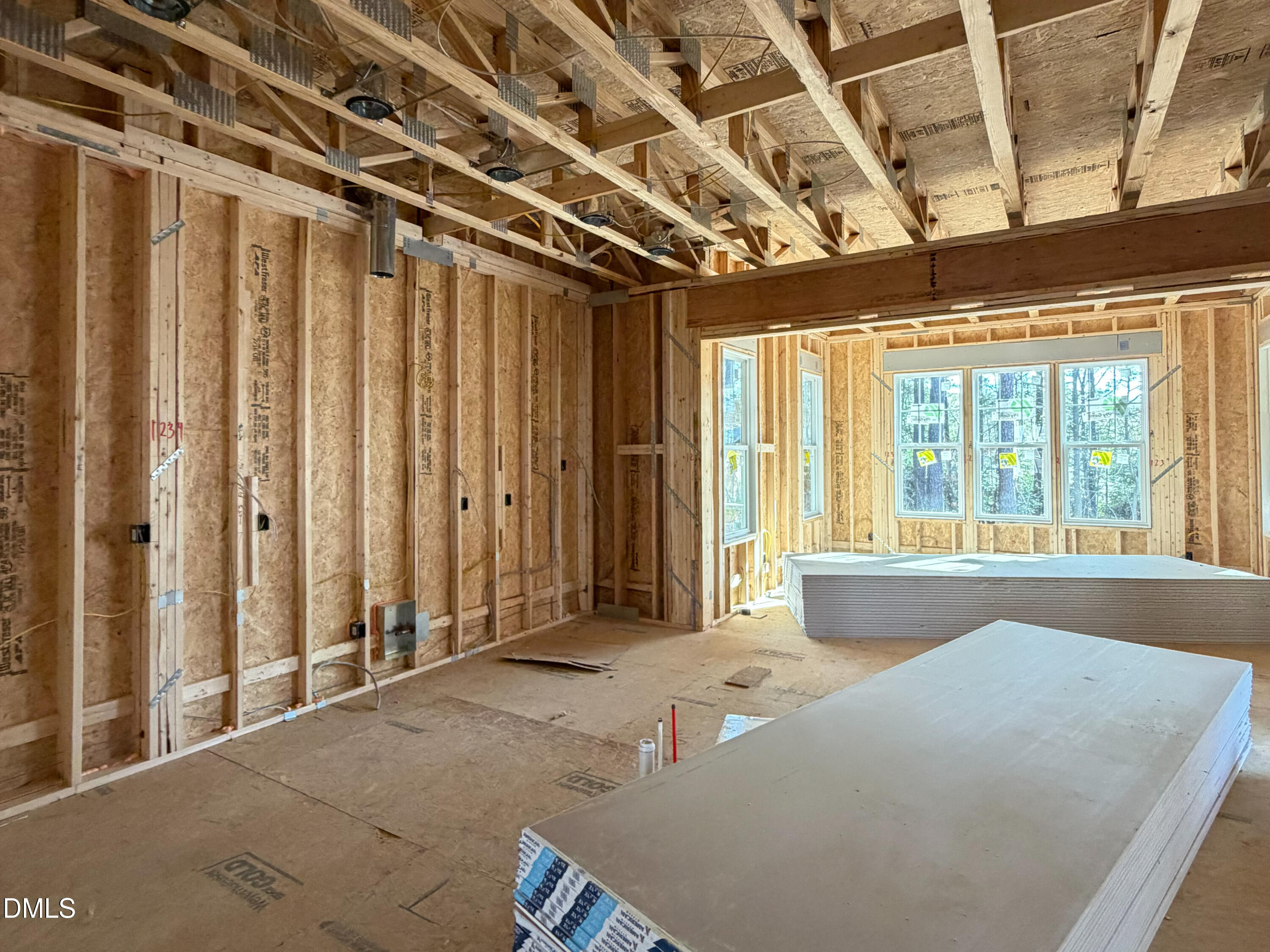 6512 Burnette Flower Way