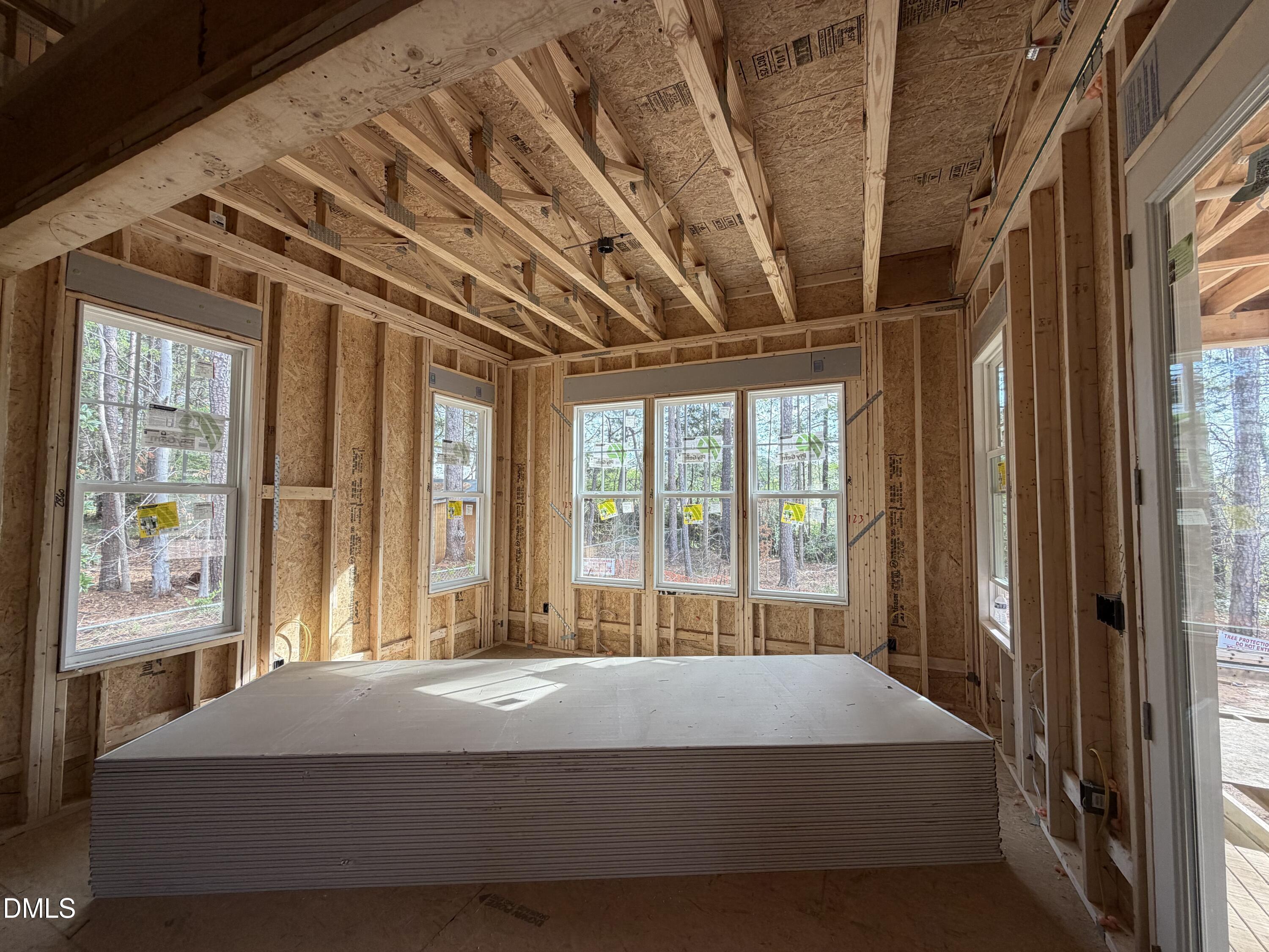 6512 Burnette Flower Way