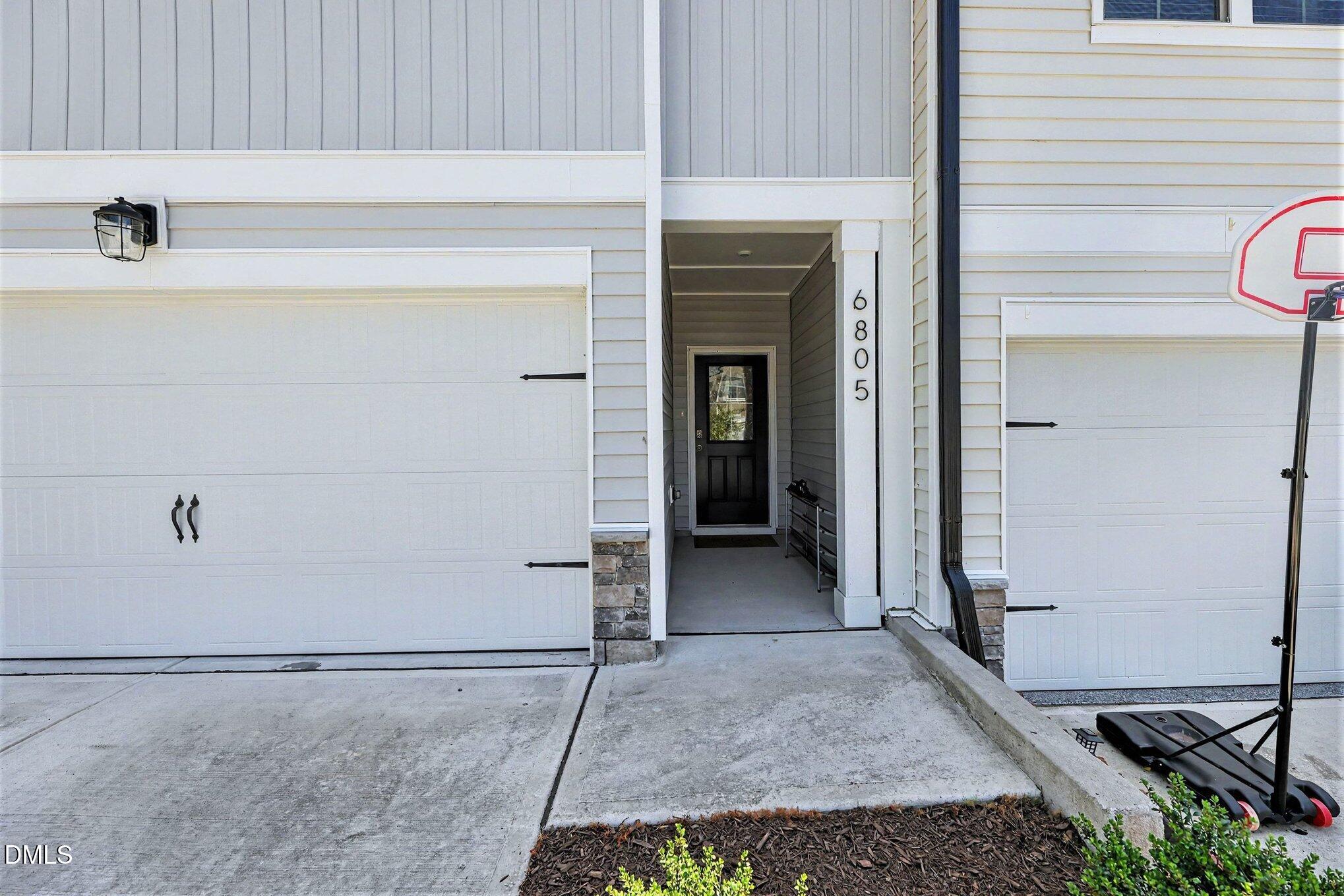 6805 Doddridge Lane