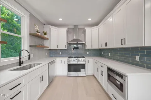 MLS: 10090769