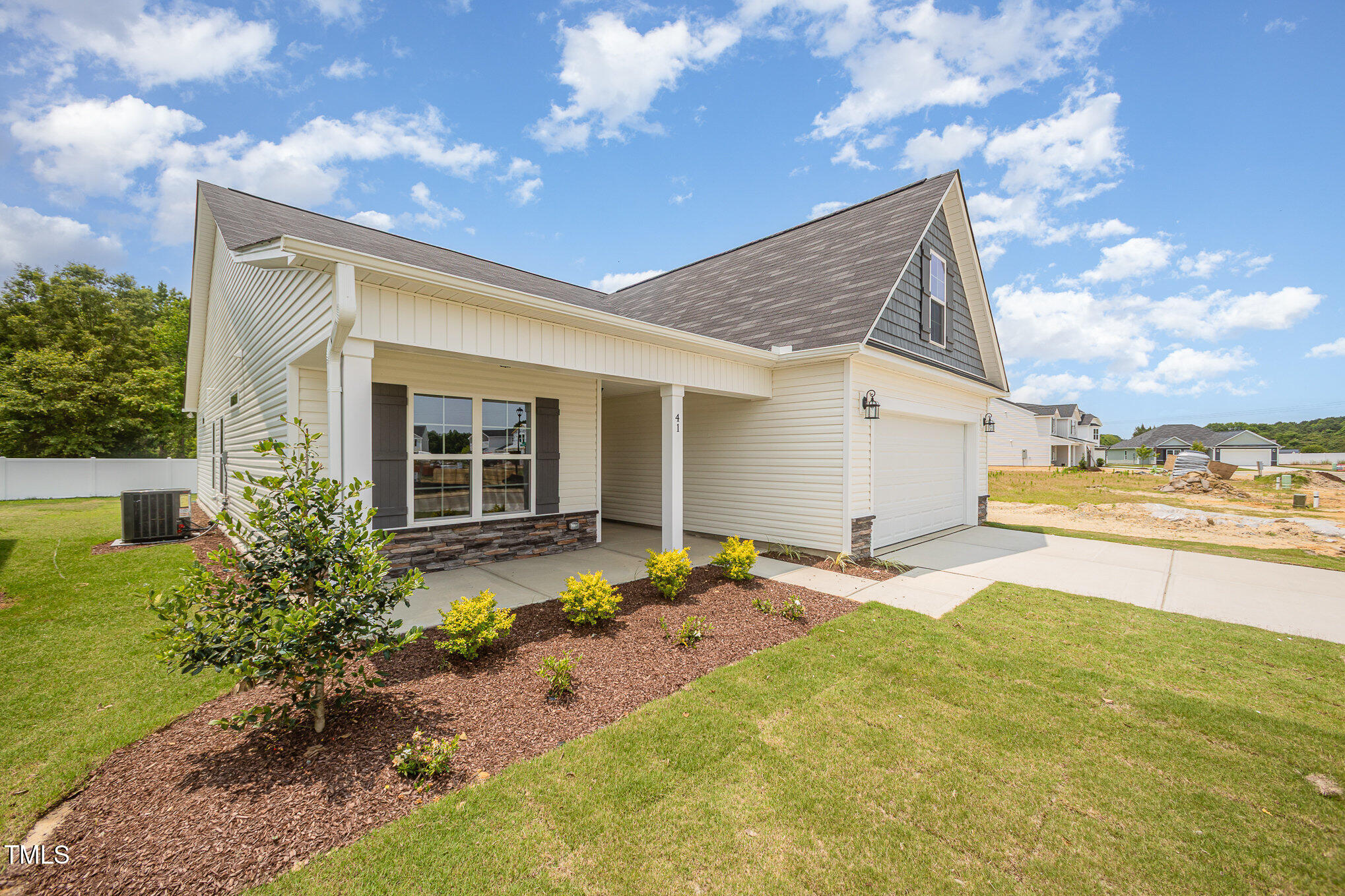 41 W Emily Gardens Drive