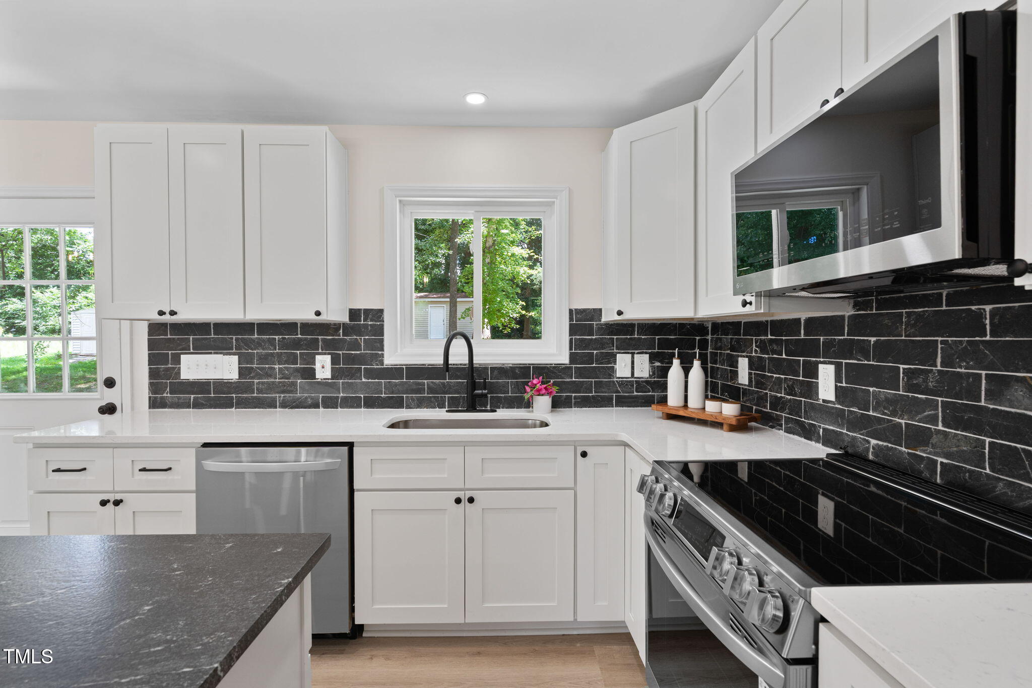 Durham, North Carolina 27713, United States, 3 Bedrooms Bedrooms, ,3 BathroomsBathrooms,Residential,Active,178648