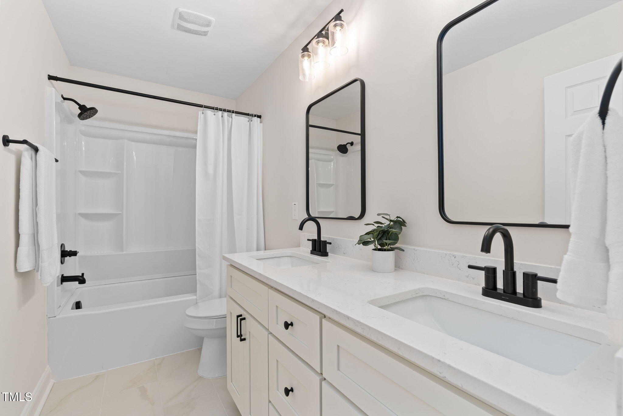 Durham, North Carolina 27713, United States, 3 Bedrooms Bedrooms, ,3 BathroomsBathrooms,Residential,Active,178648