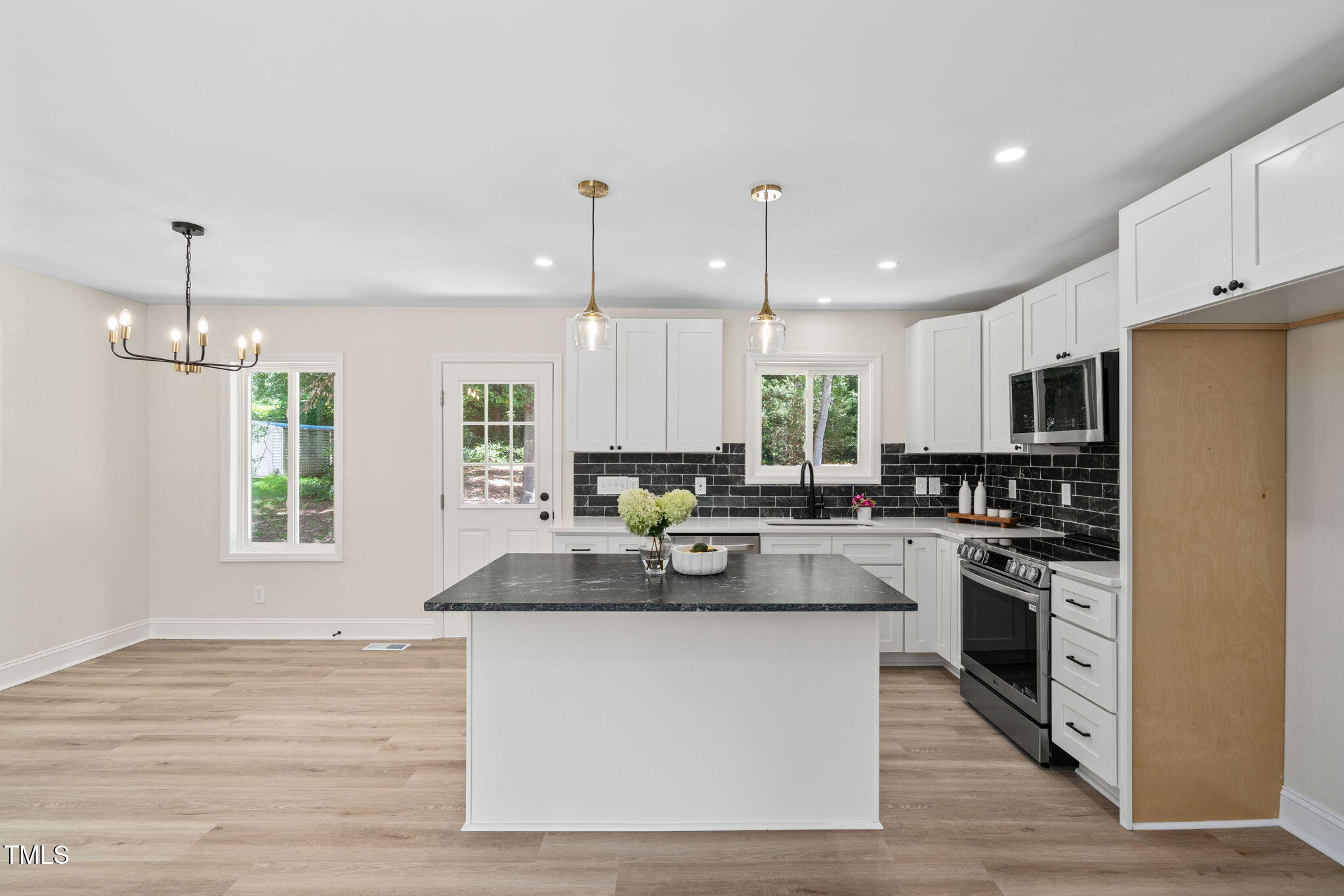 Durham, North Carolina 27713, United States, 3 Bedrooms Bedrooms, ,3 BathroomsBathrooms,Residential,Active,178648