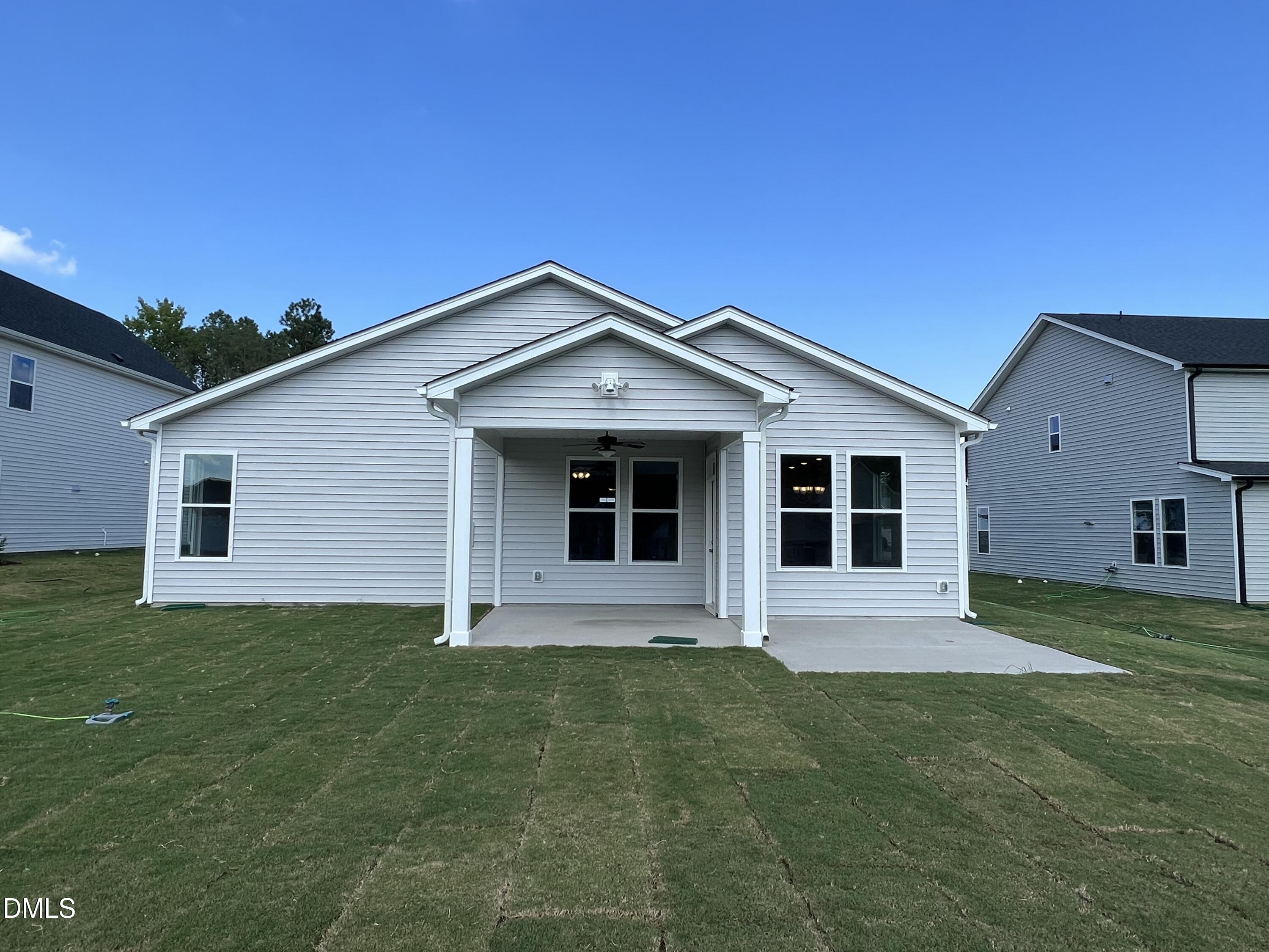 262 Streamliner Boulevard
