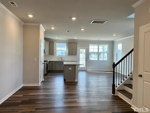 MLS: 10082676