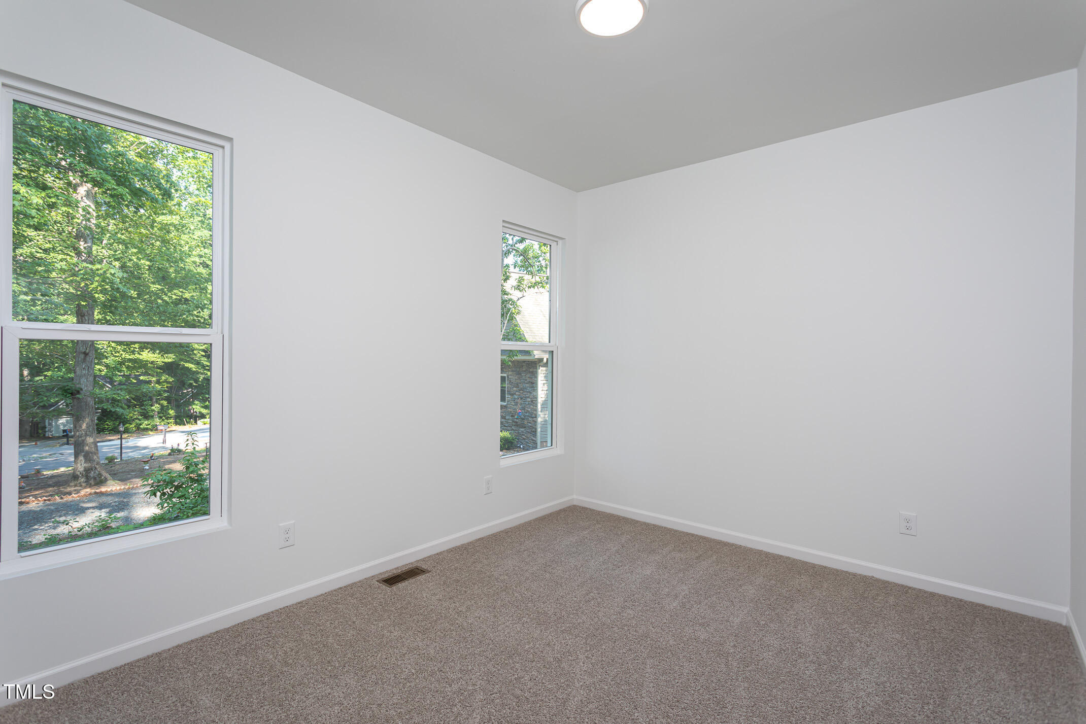 6069 Jones Circle