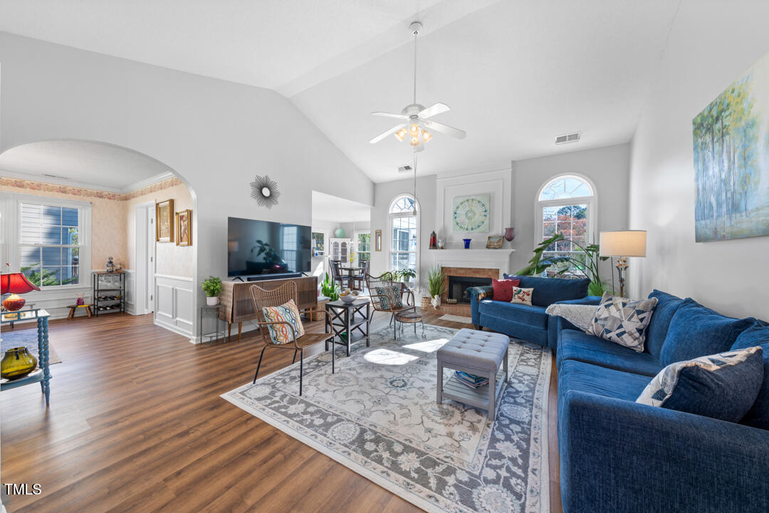 406 Southshore Parkway