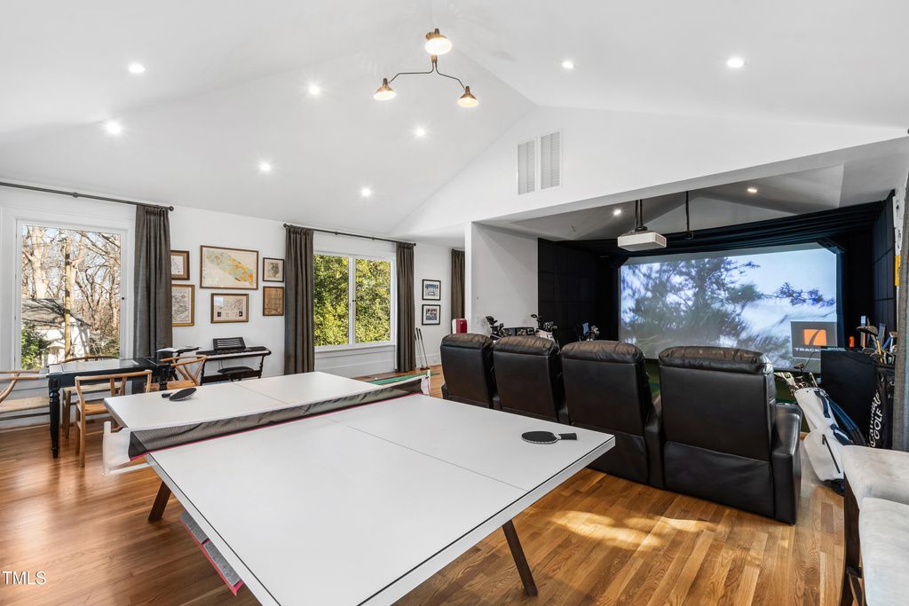 listing image 80