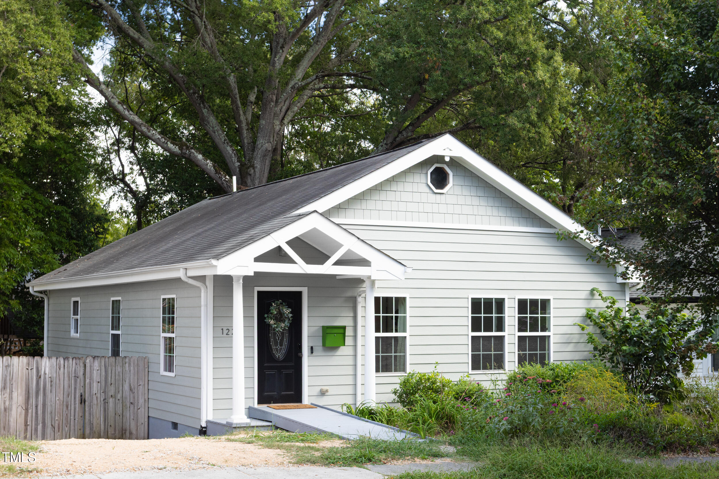 1224 N Roxboro Street