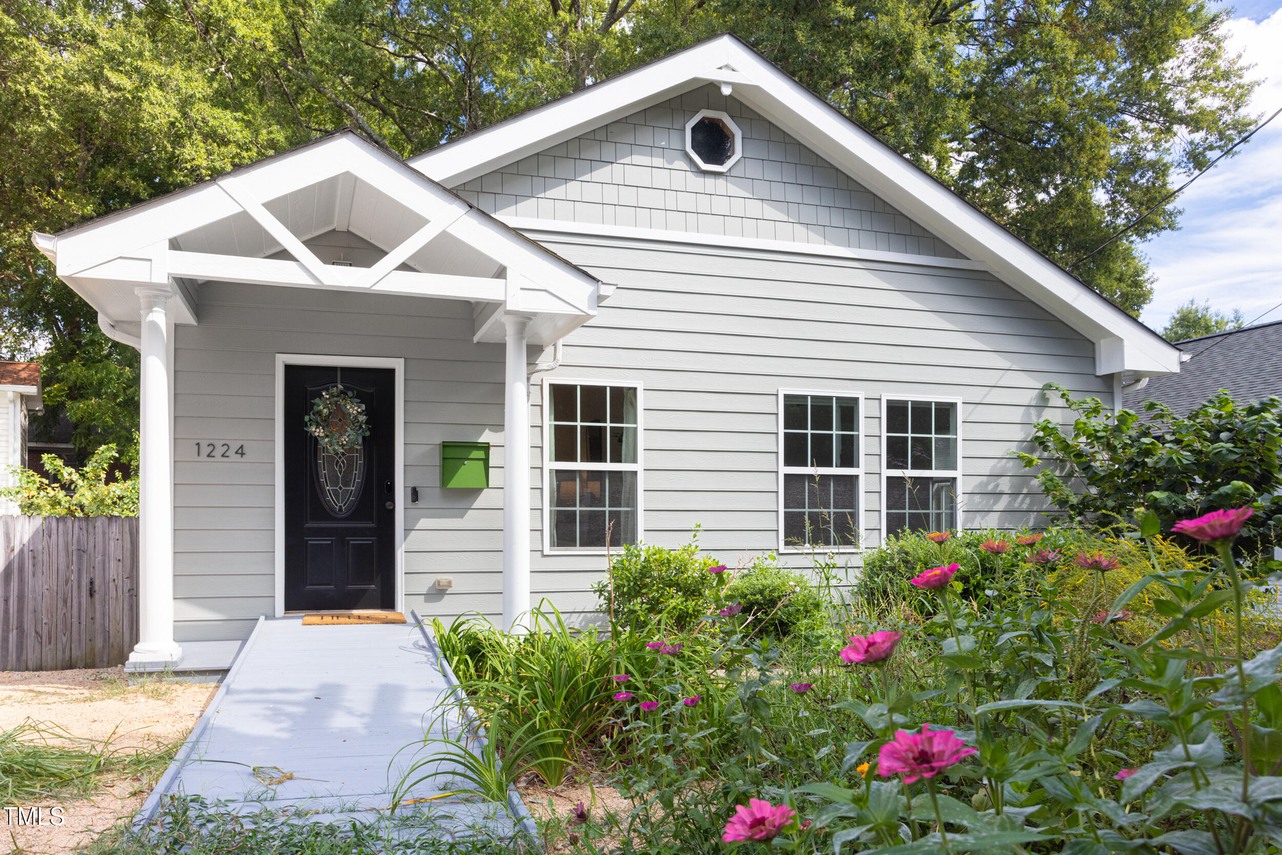 1224 N Roxboro Street