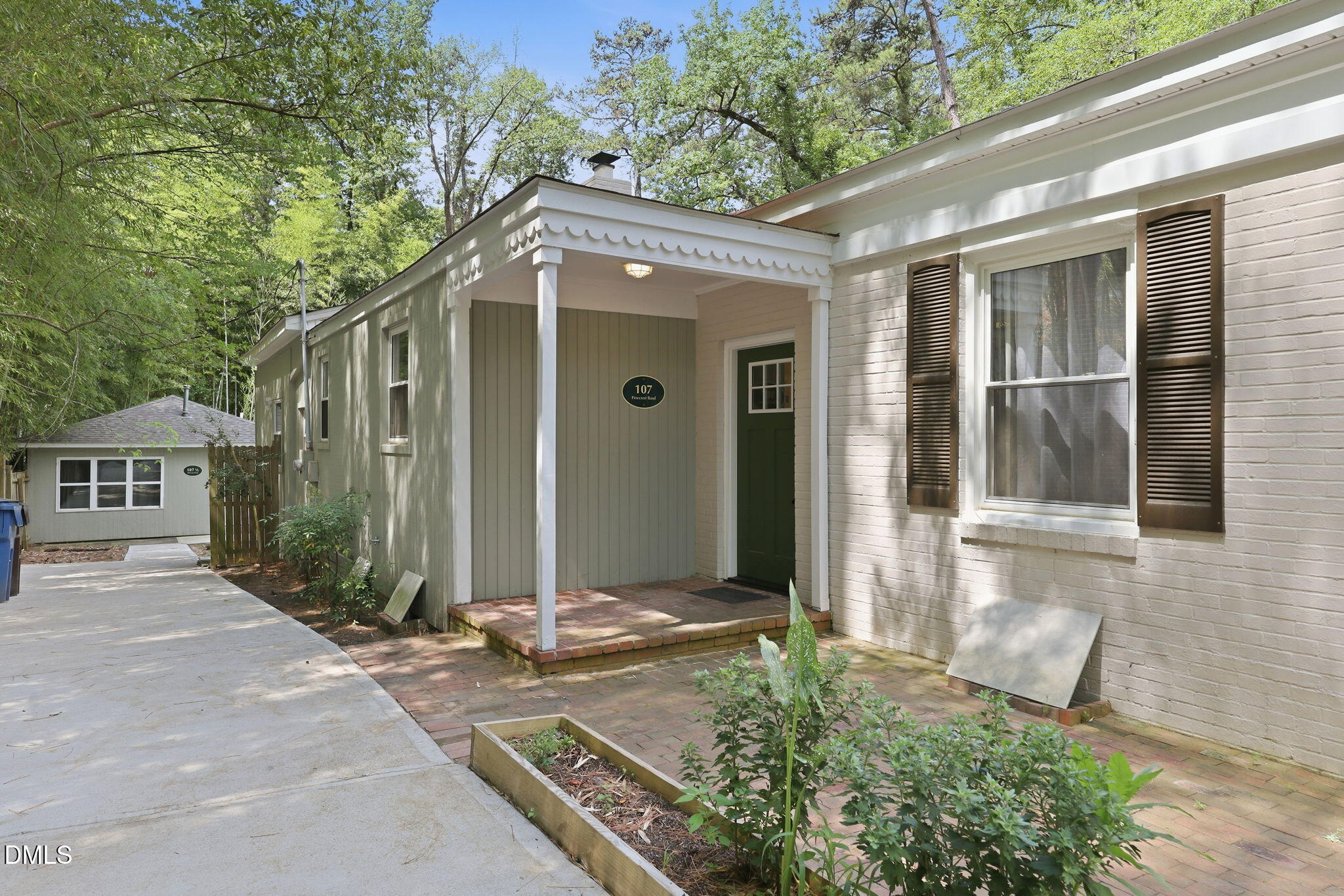 107 Pinecrest Road
