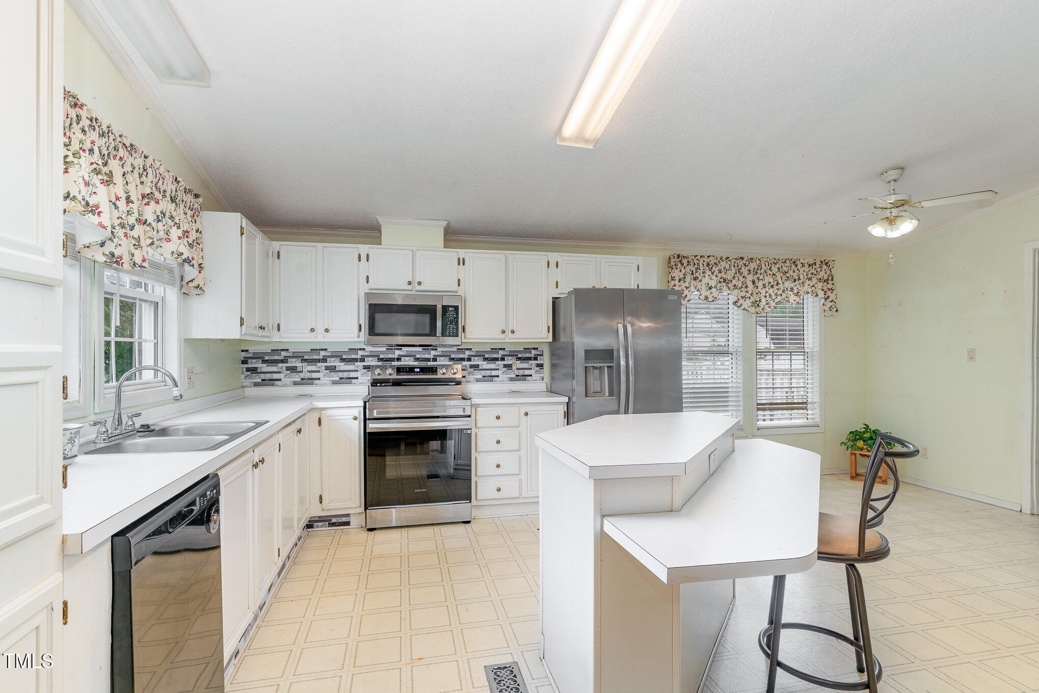 3825 Wyndfair Drive