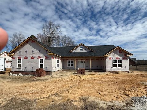 132 Ridge Stone Road Autryville NC 28318