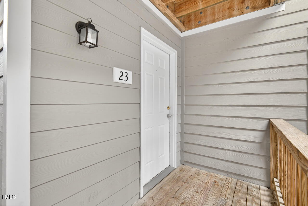 929 Morreene Road A23