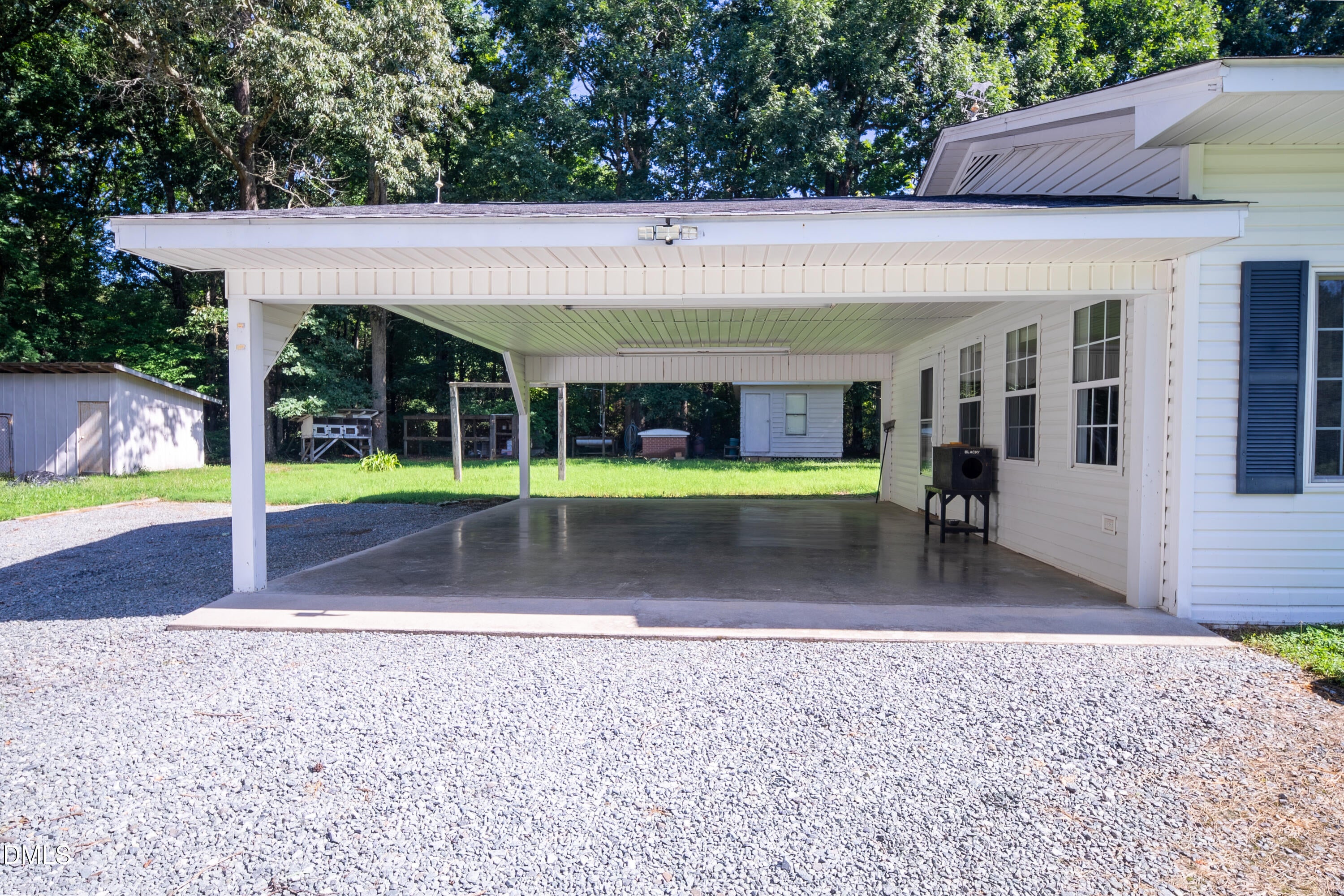 942 Clyde Underwood Road