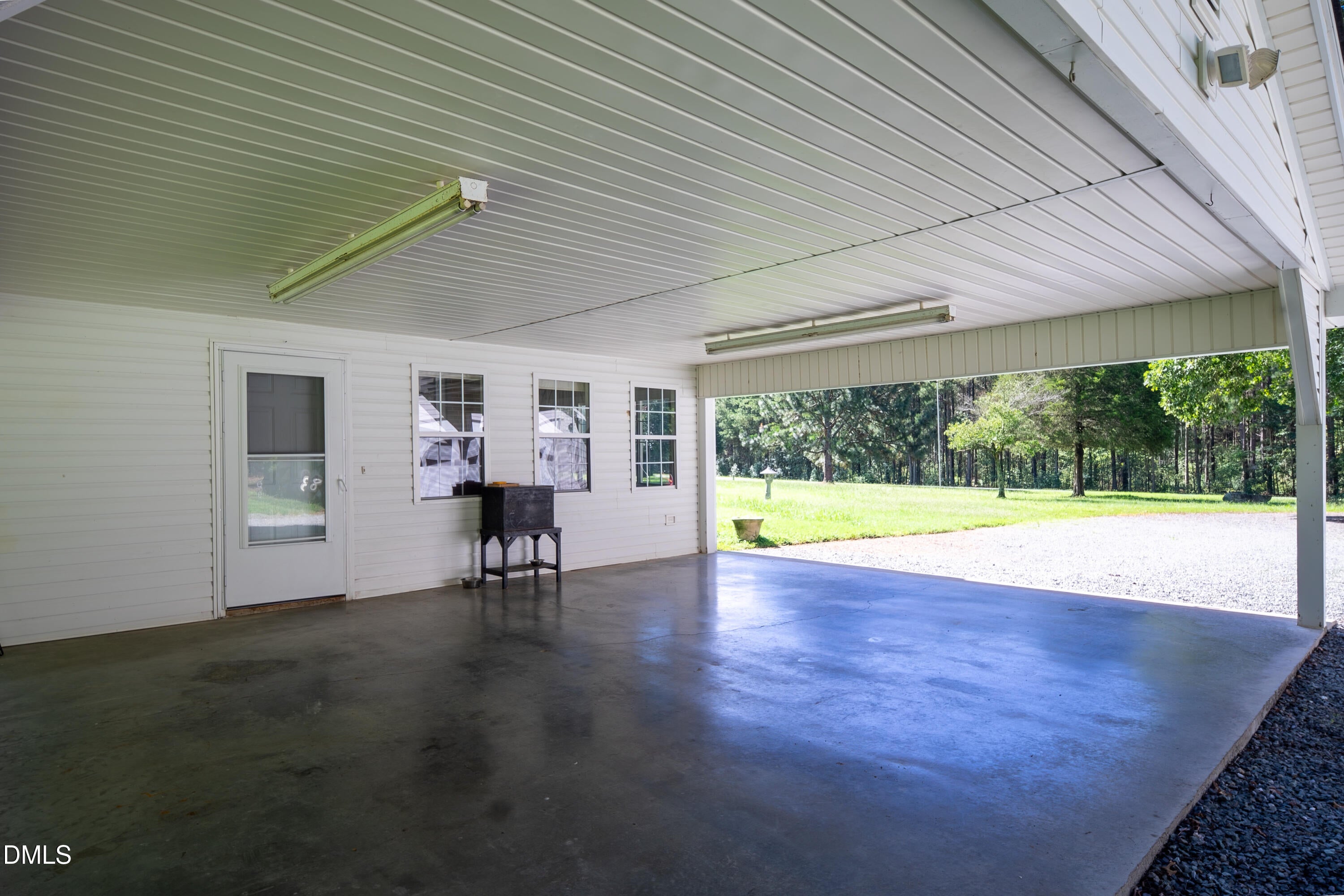 942 Clyde Underwood Road