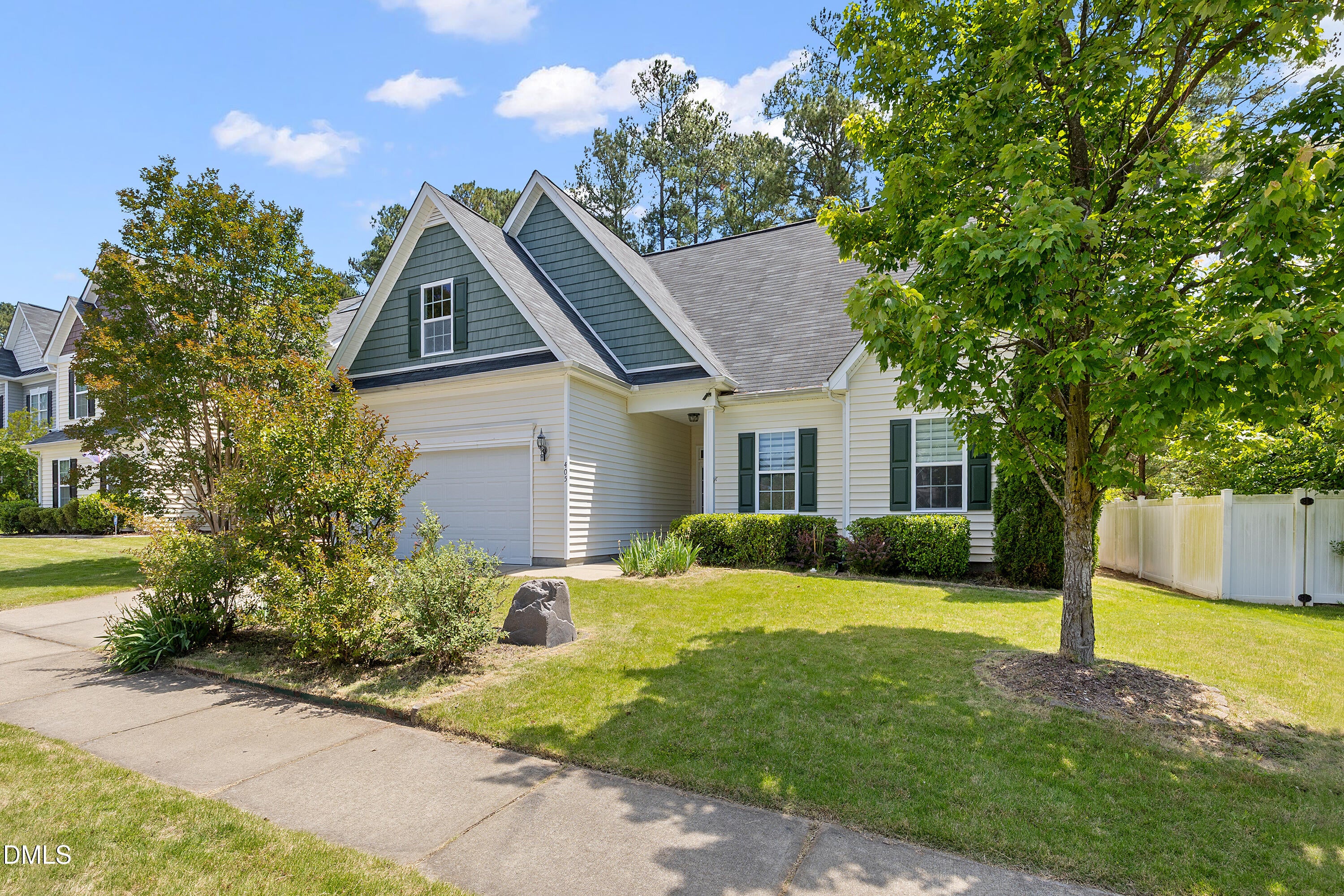 405 Braxcarr Street
