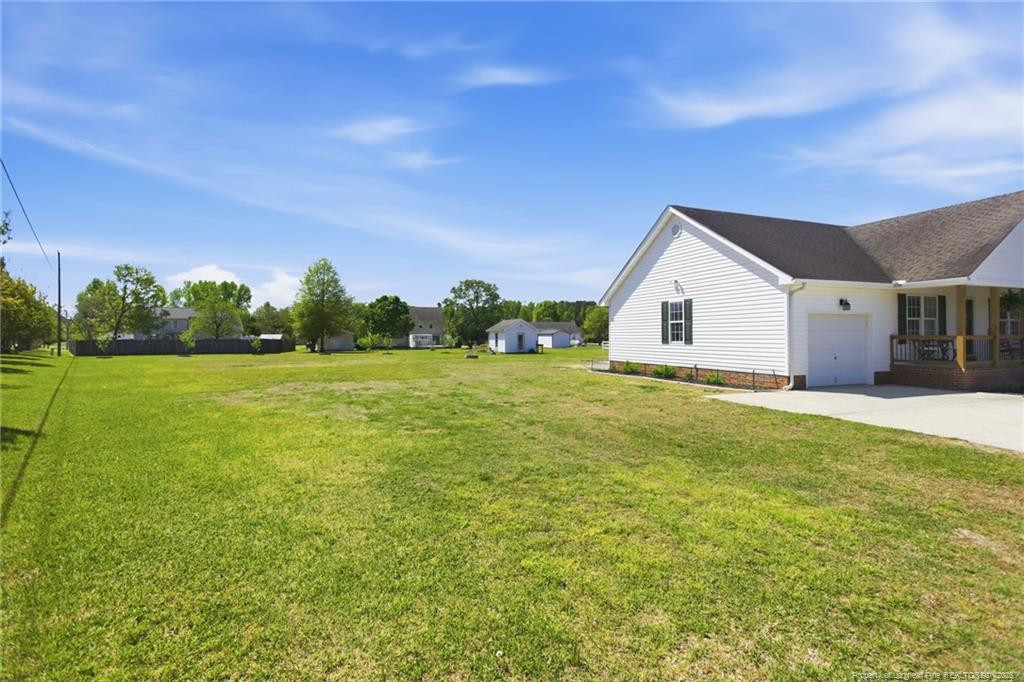 15 Willow Pond Courts