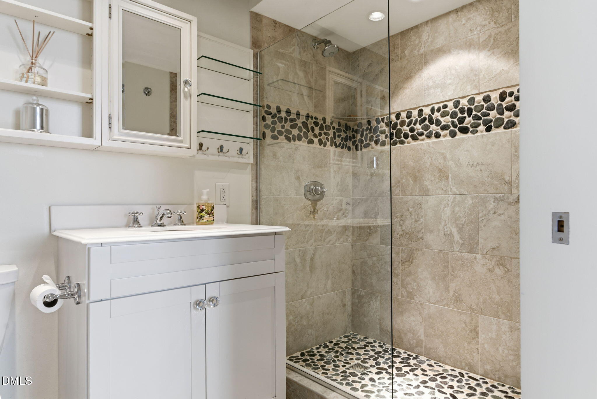 Saxapahaw, North Carolina 27340, United States, 2 Bedrooms Bedrooms, ,3 BathroomsBathrooms,Residential,Active,240397