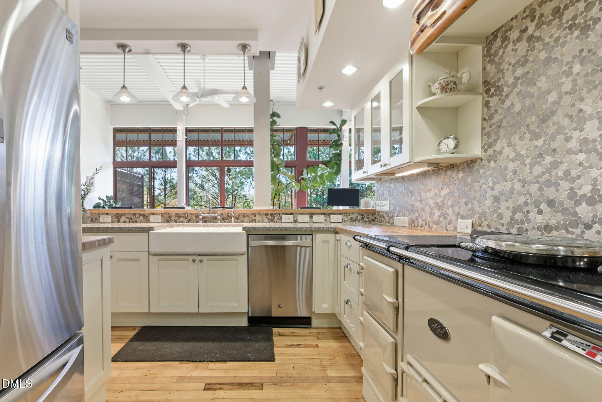 Saxapahaw, North Carolina 27340, United States, 2 Bedrooms Bedrooms, ,3 BathroomsBathrooms,Residential,Active,240397