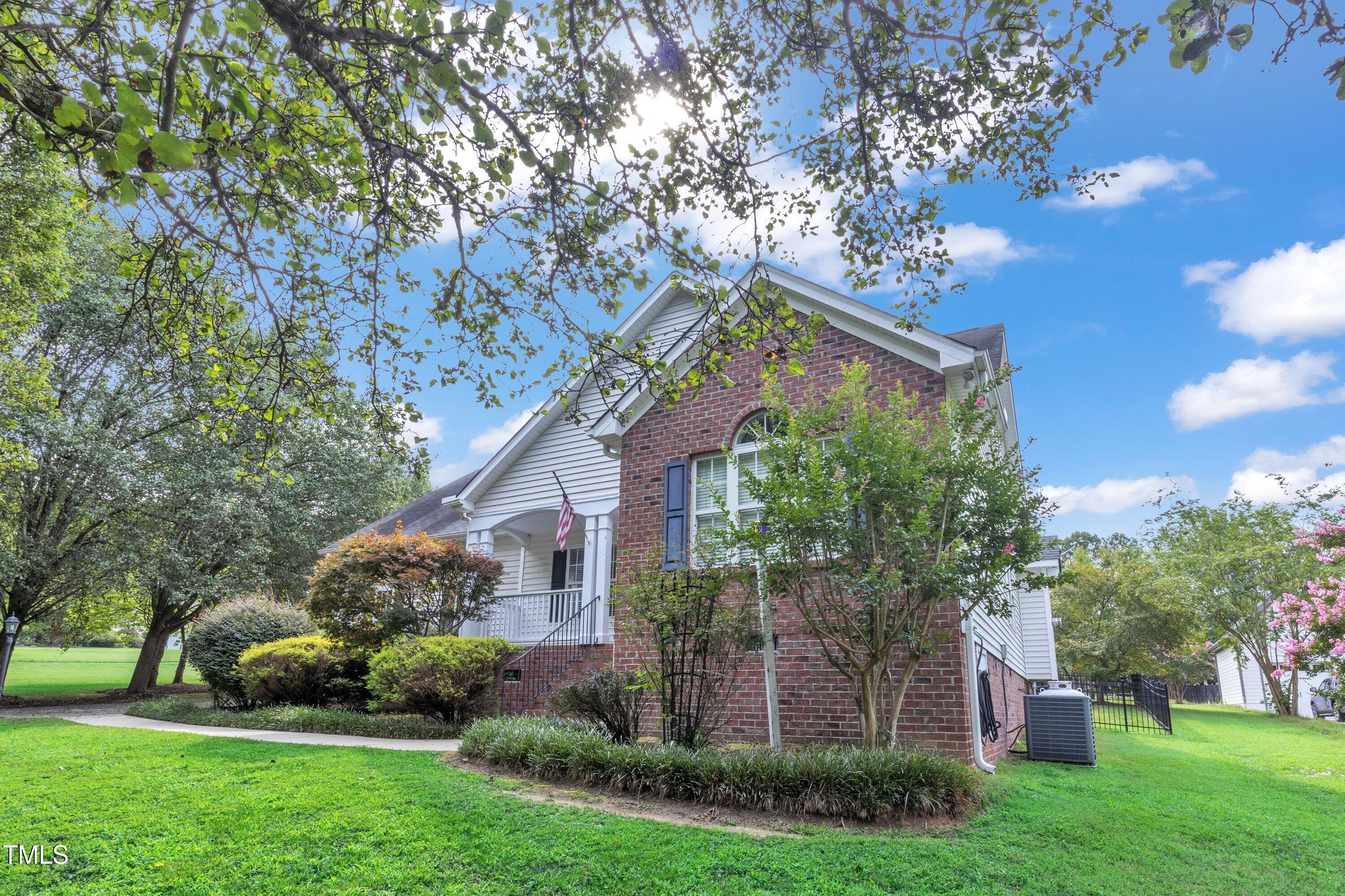 5904 Clearsprings Drive