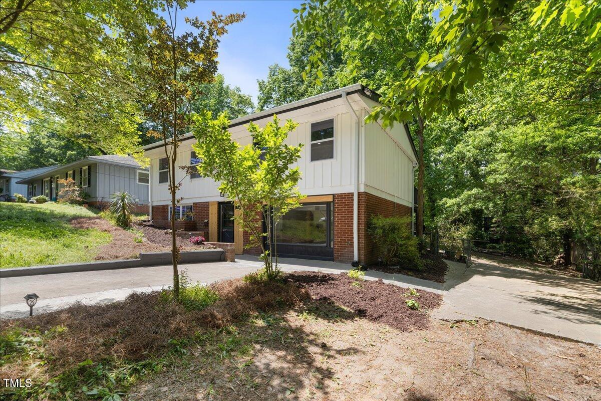 2904 Sprucewood Drive