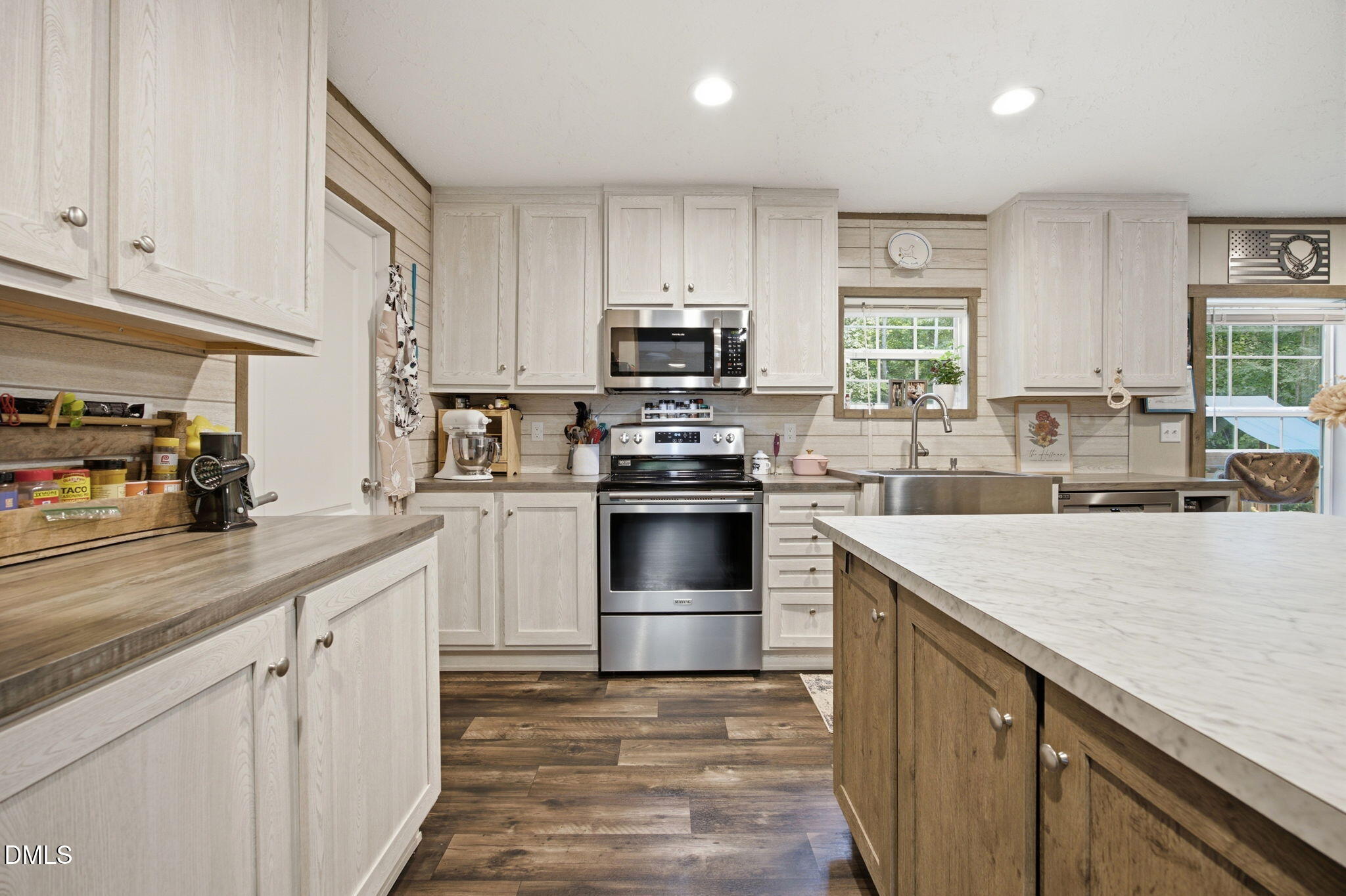 172 Sourwood Lane