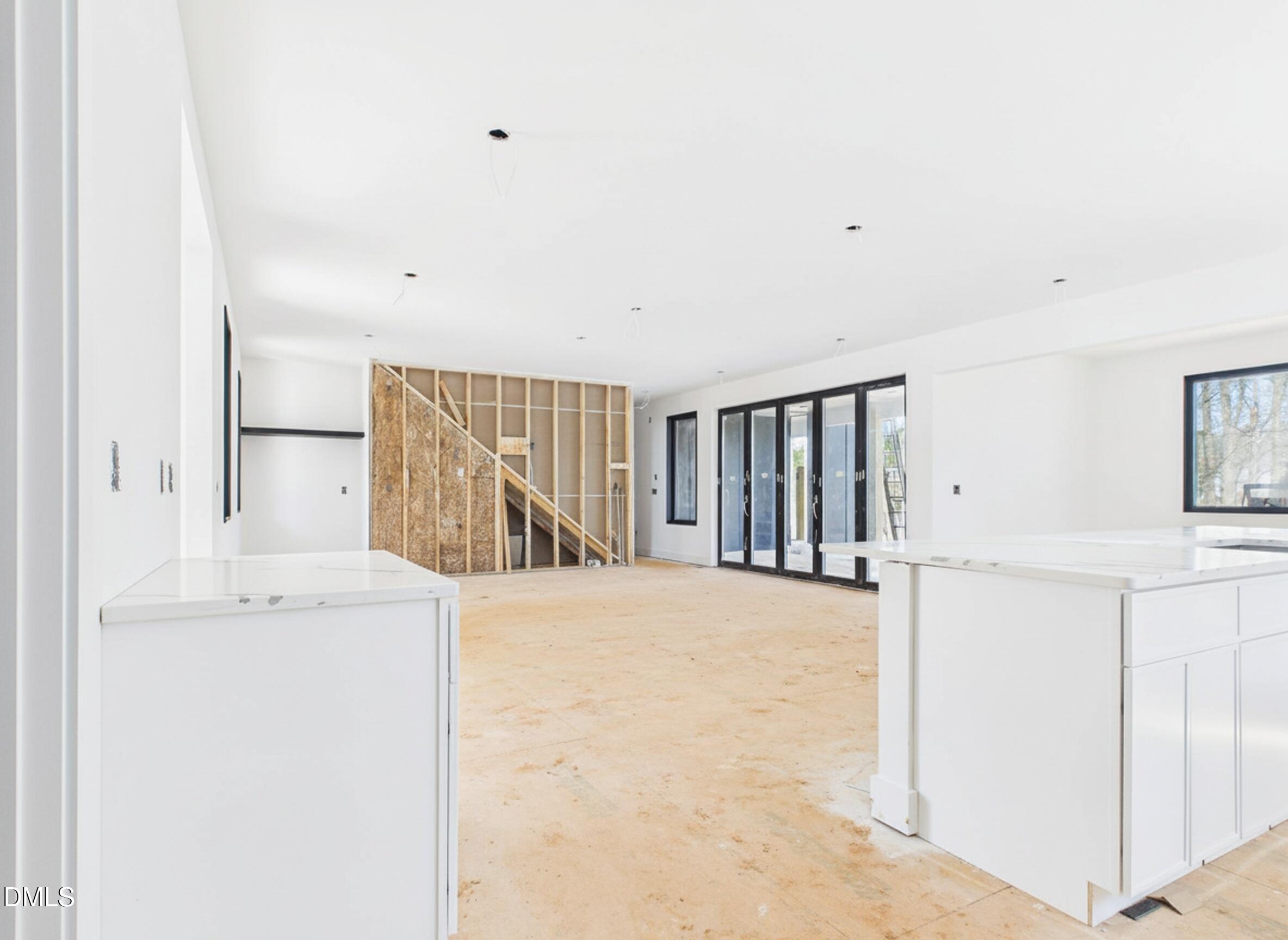 6921 Buckhorn Duncan Road