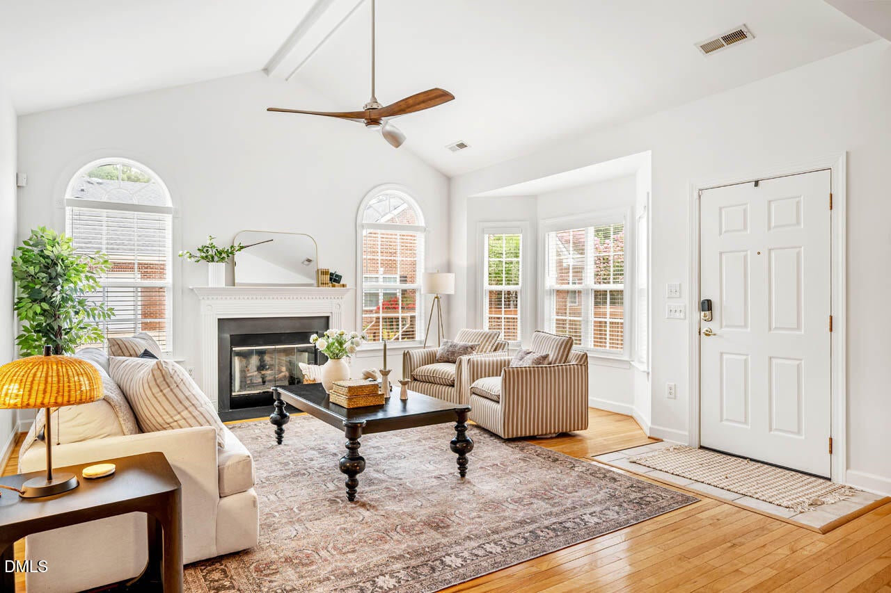 1116 Thistle Briar Place