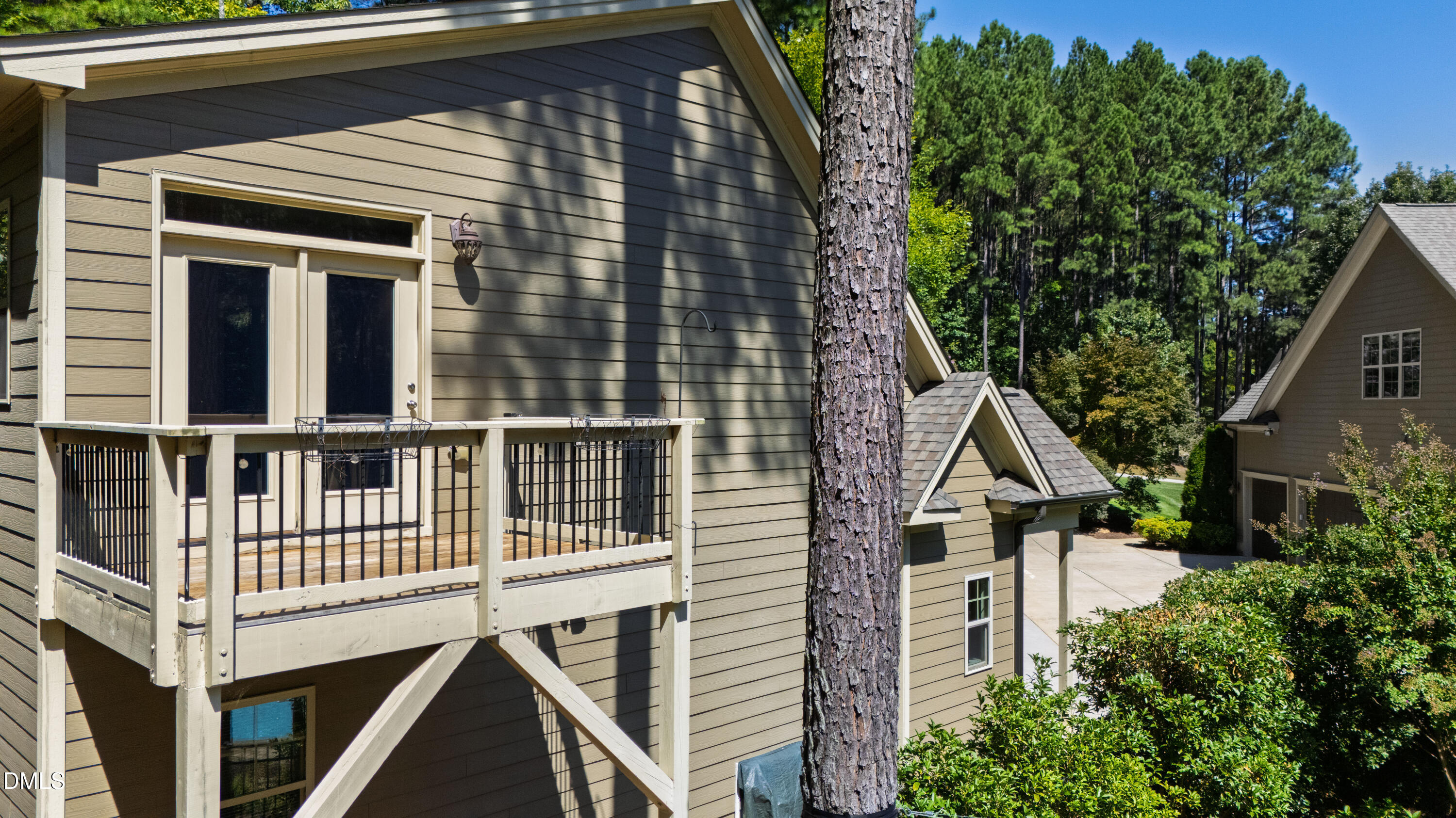 14909 Coveshore Drive