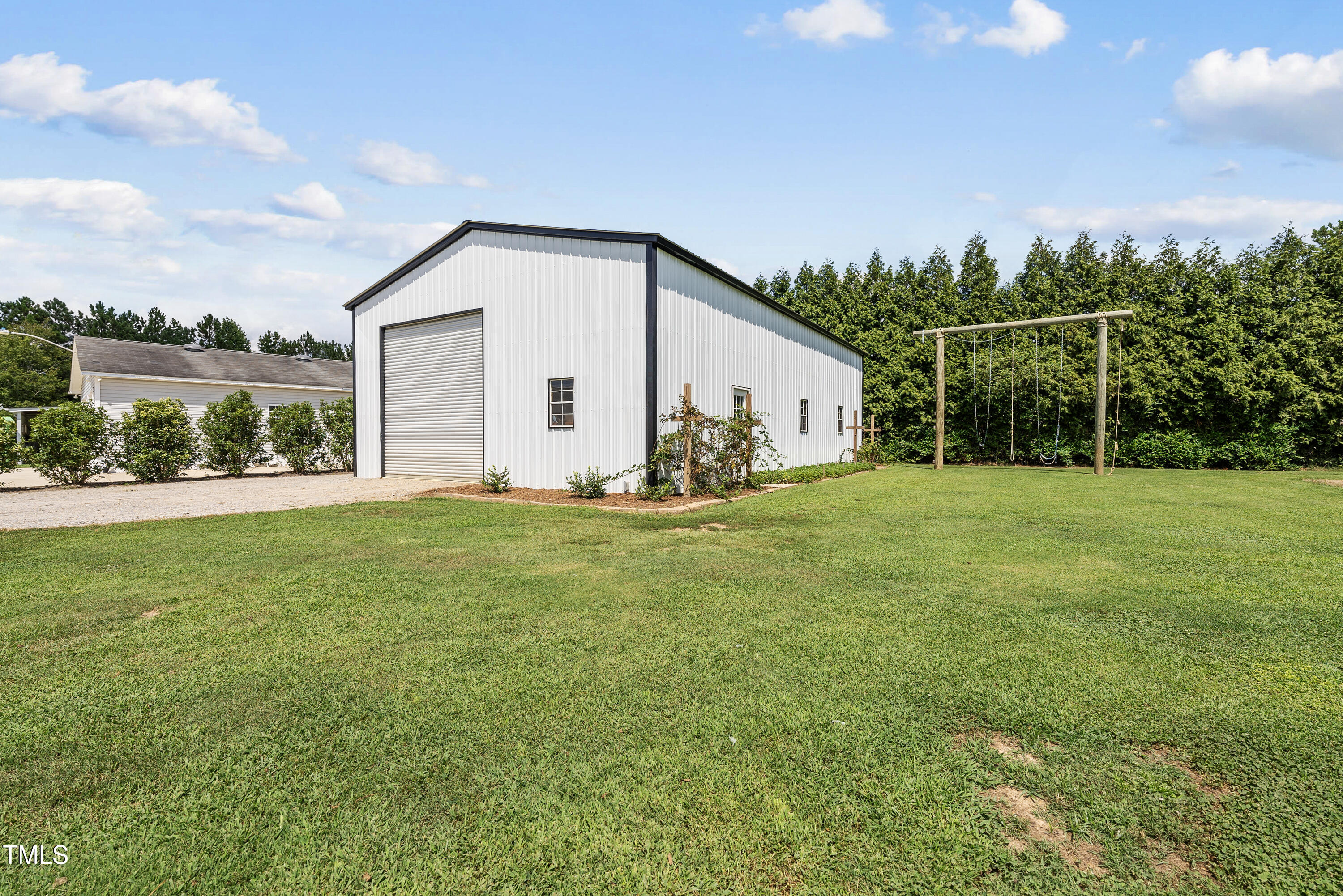 995 Peele Road