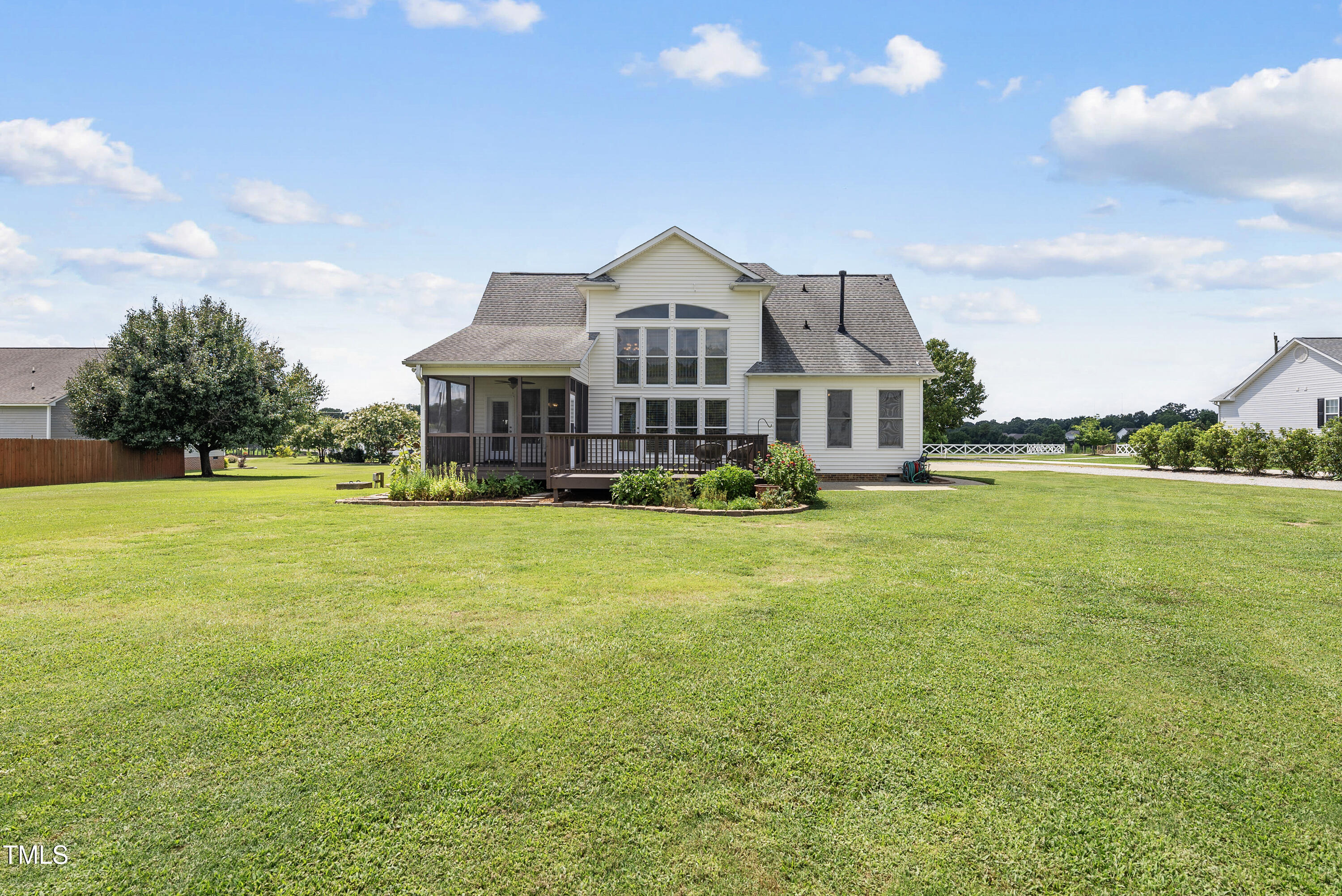 995 Peele Road
