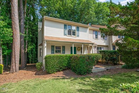 Townhouse in Raleigh NC 6501 Thetford Court.jpg