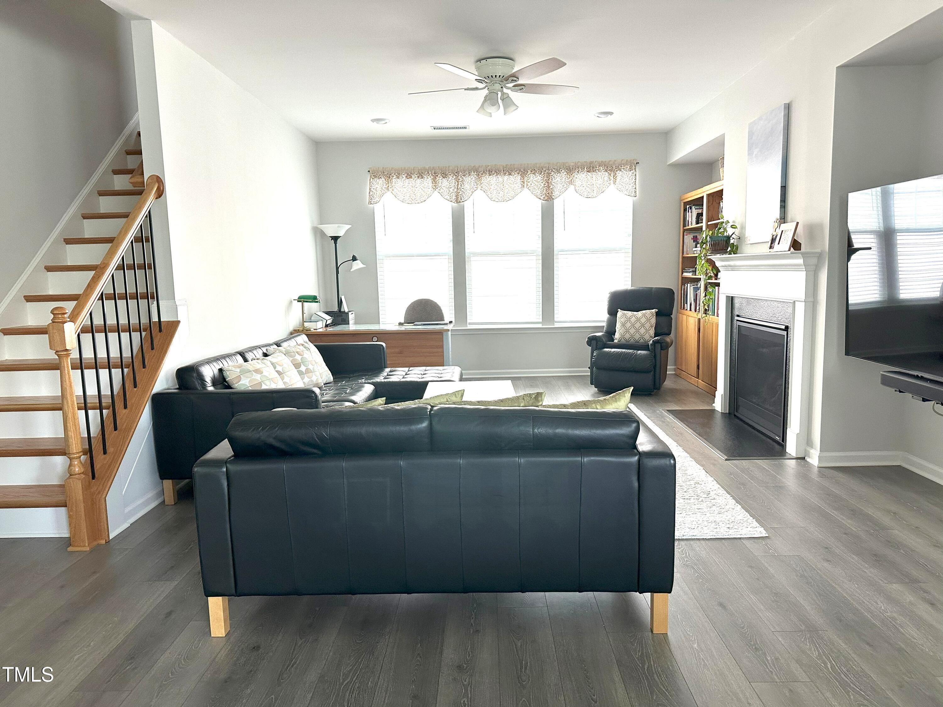 7125 Crested Iris Place