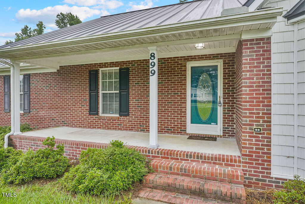 899 Core Road