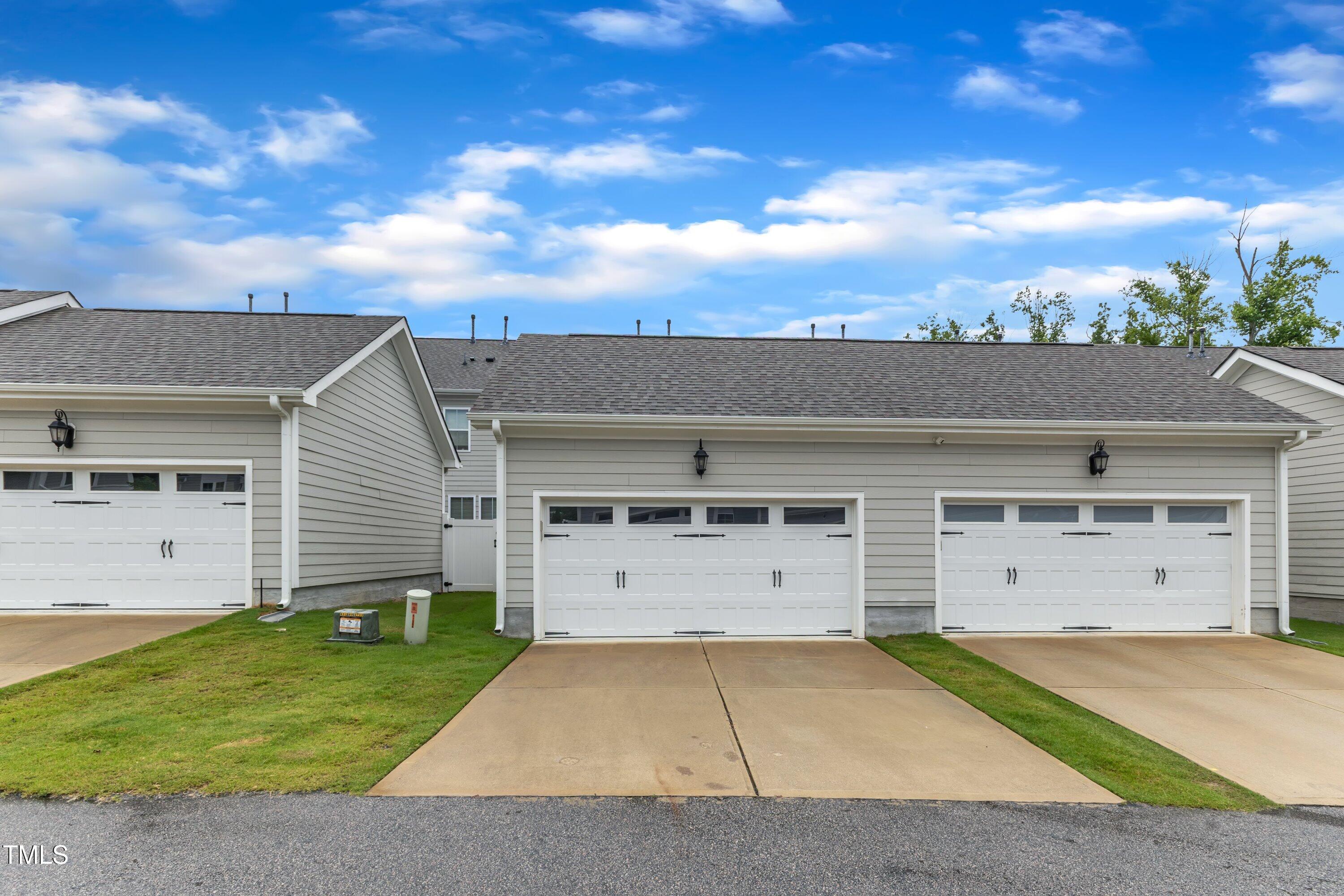 1404 Lawson Creek Way