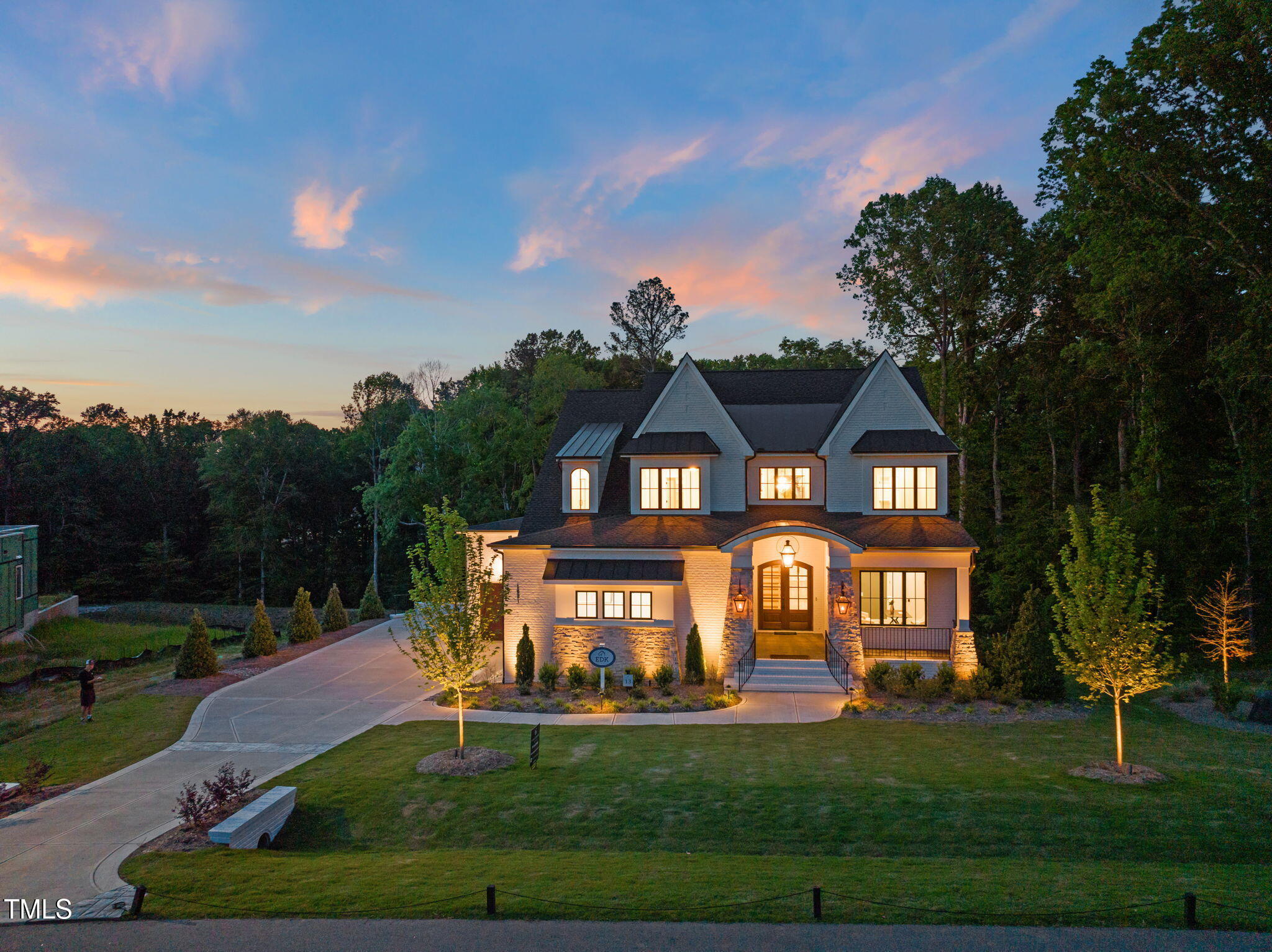 1621 Legacy Ridge Lane