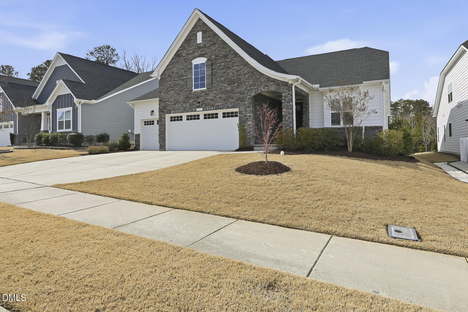 2977 Mavisbank Circle