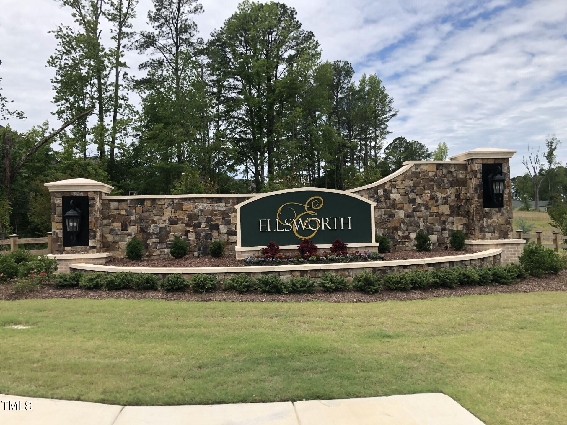 107 Ludbrook Court