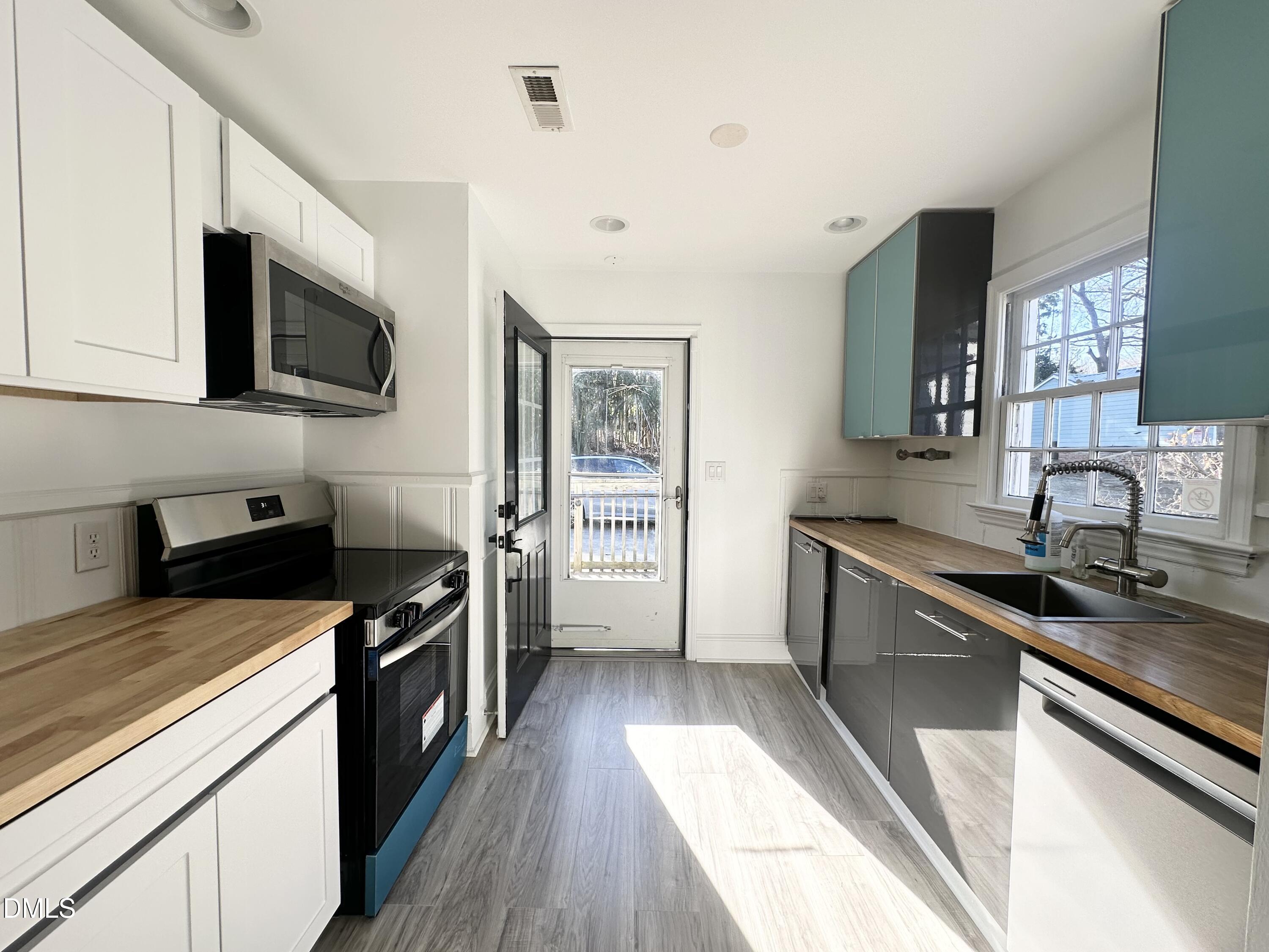 215 N Columbia Street