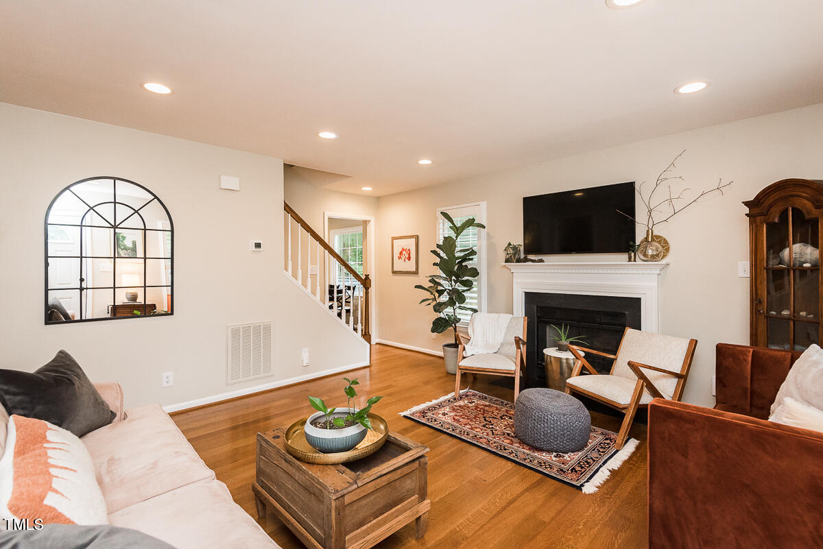 2327 Hardwood Drive