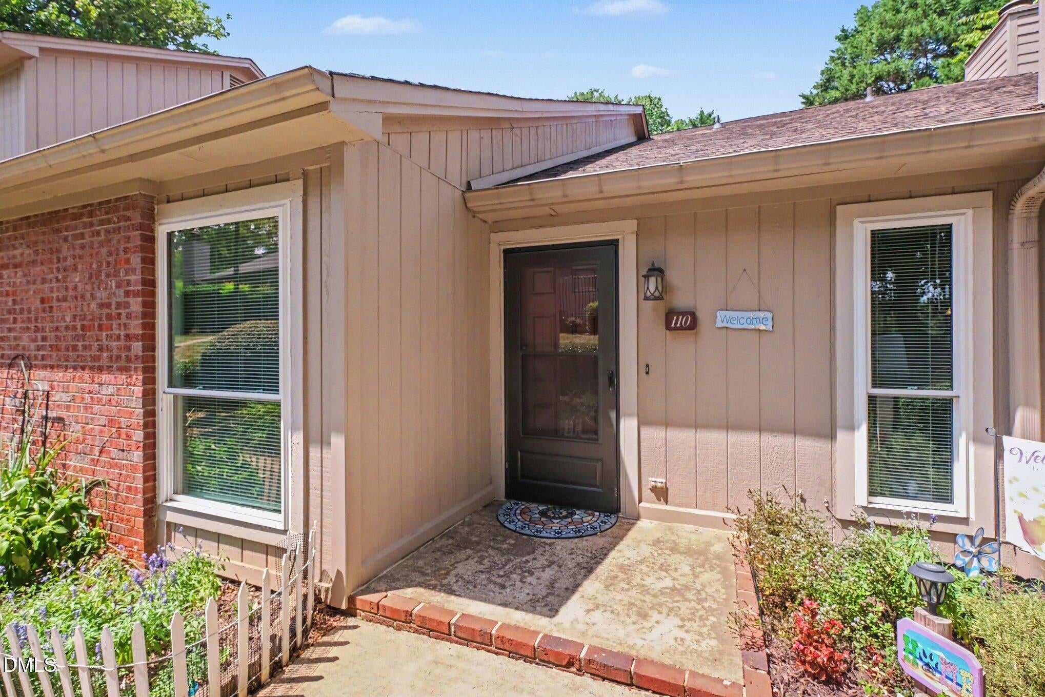 110 Twin Oaks Place