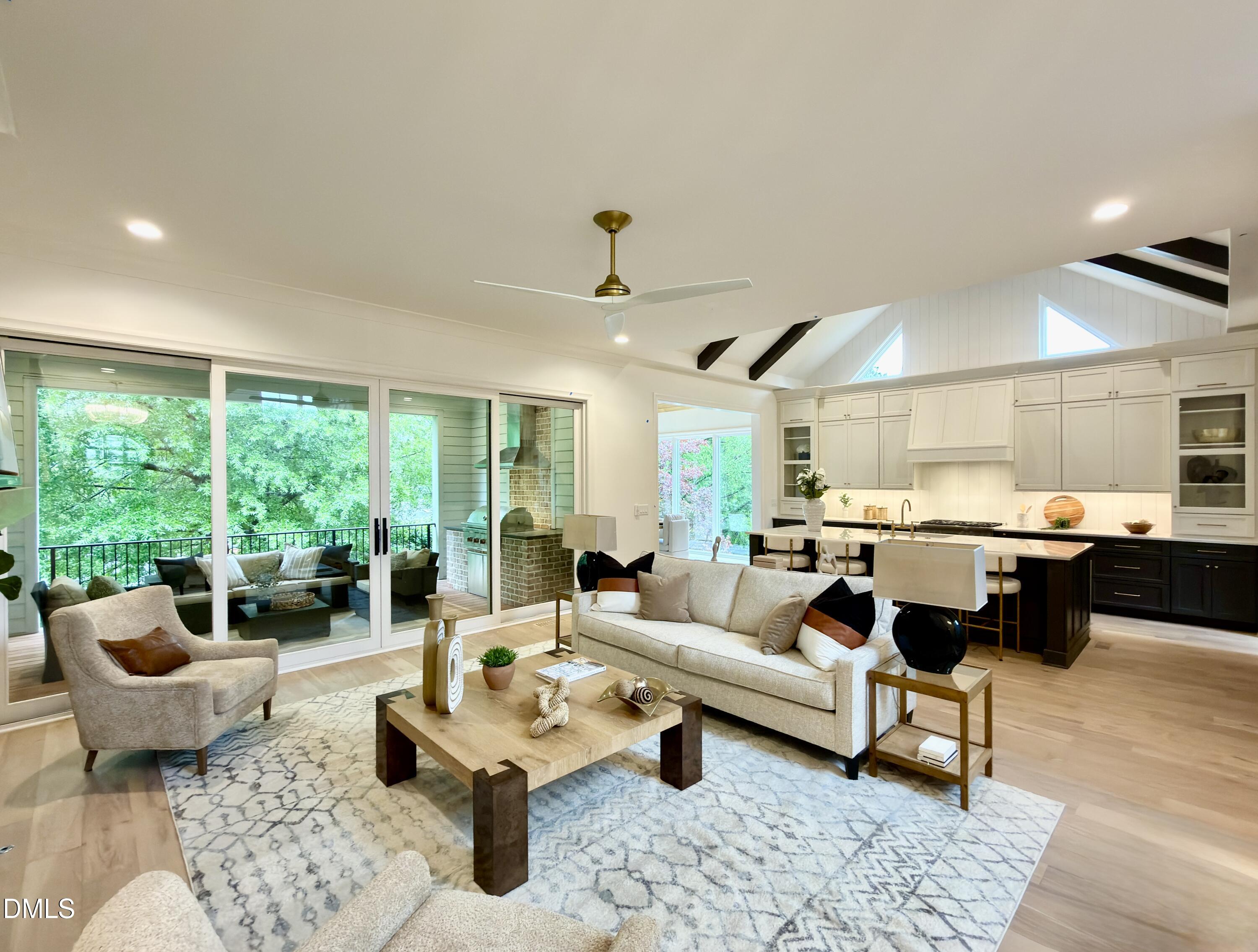 3442 Redbud Lane